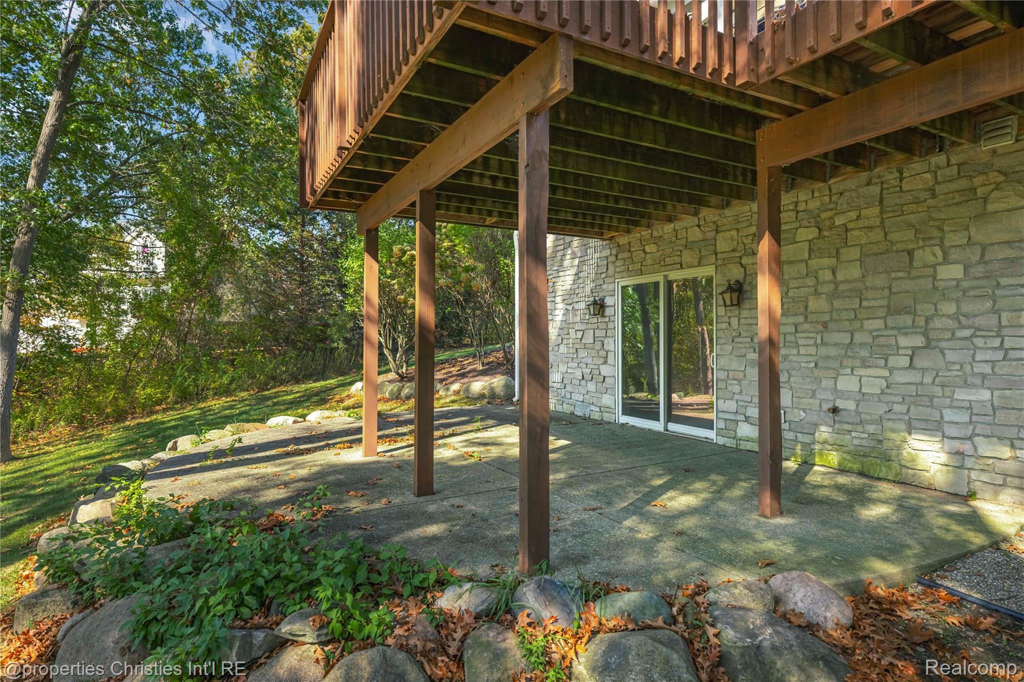 1010 Riverside Street