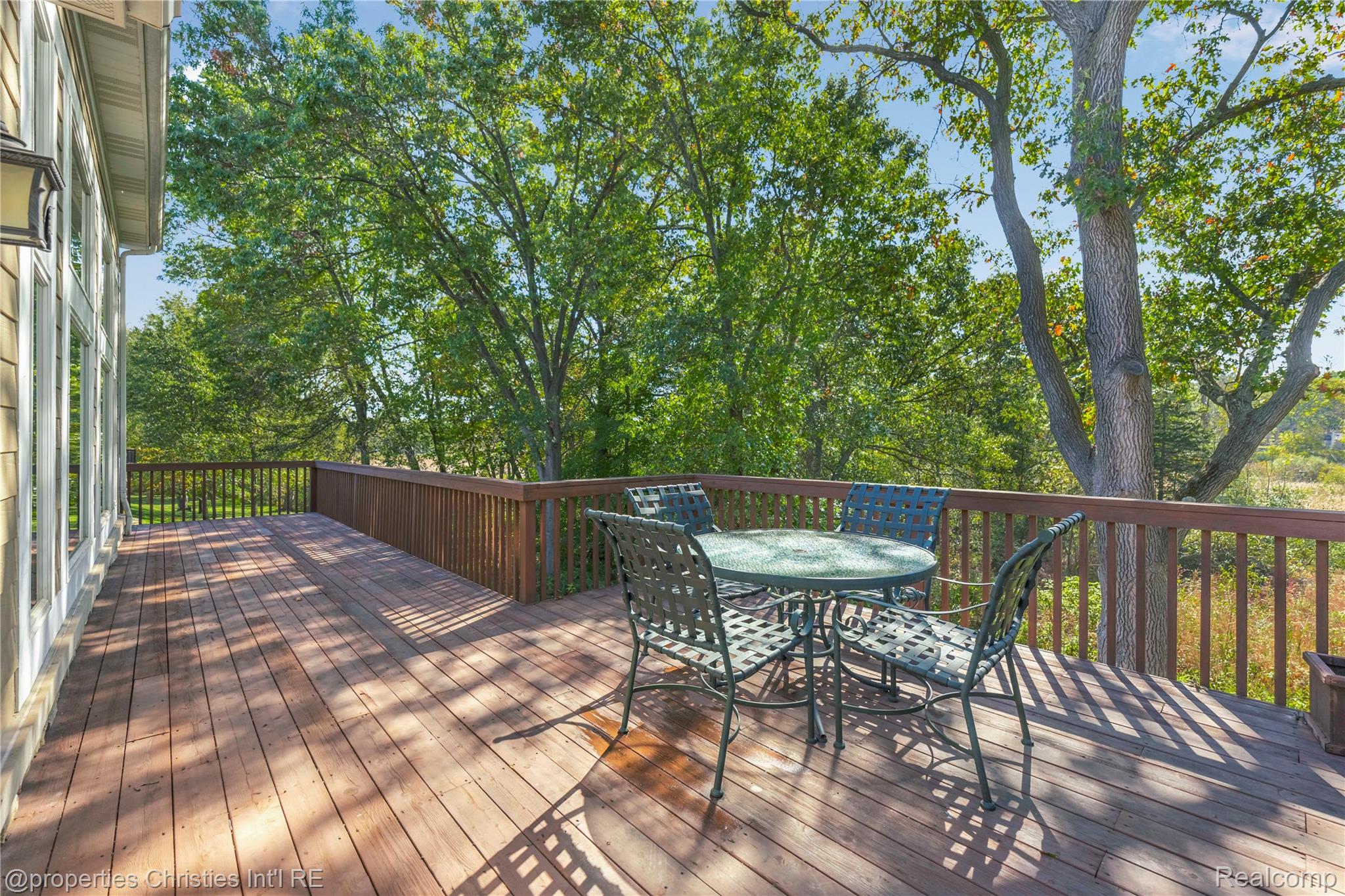 1010 Riverside Street