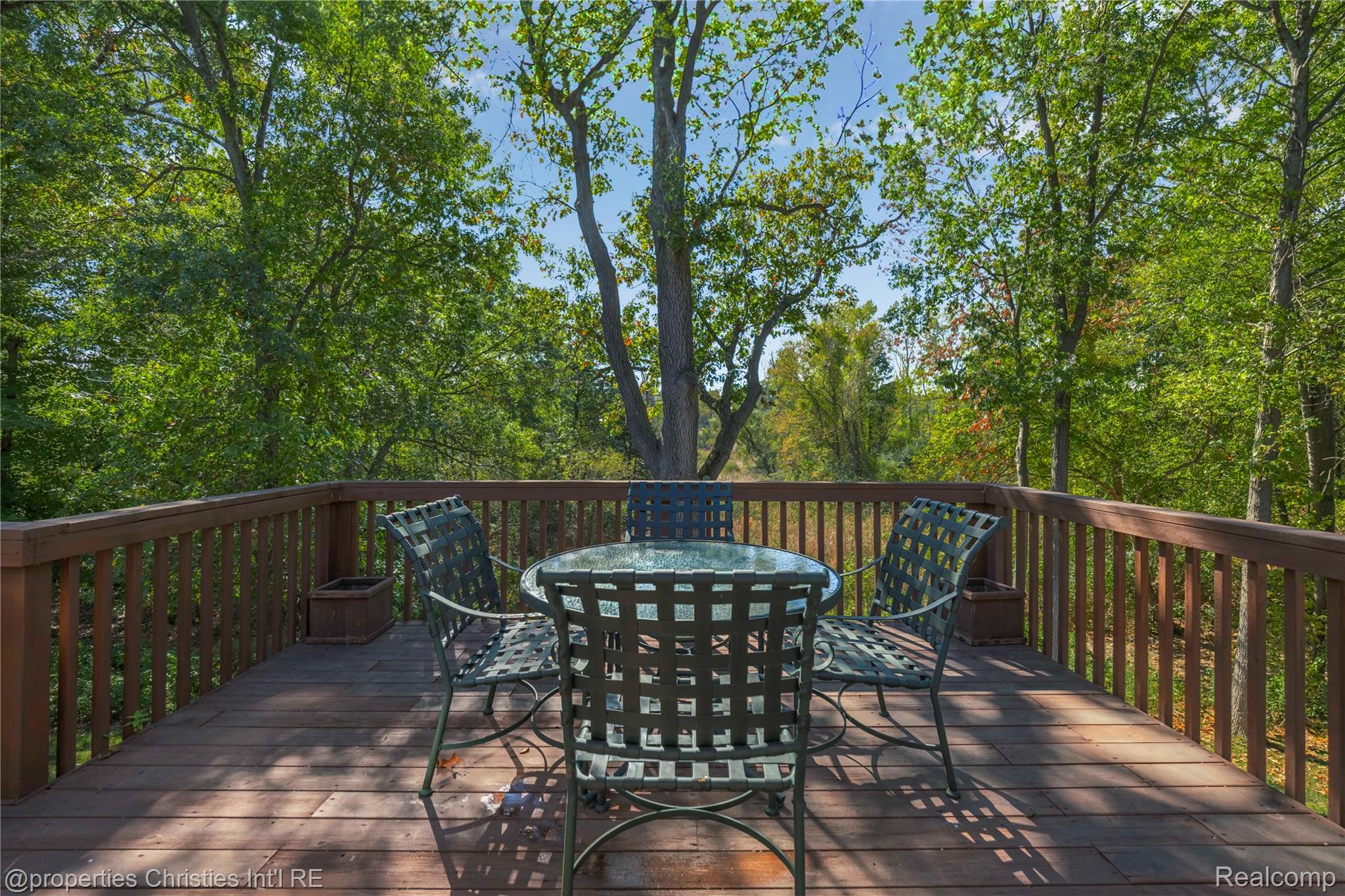 1010 Riverside Street