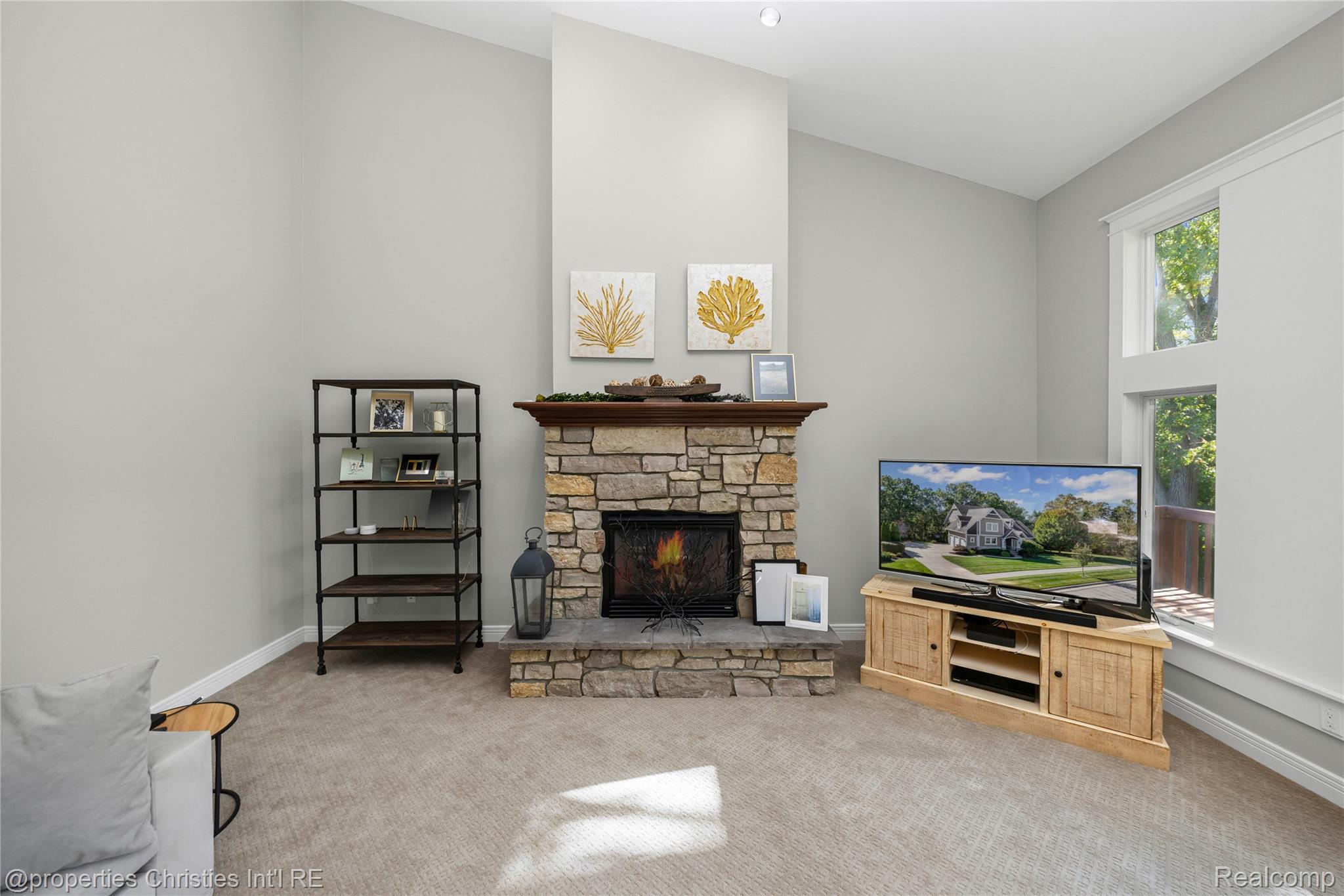 1010 Riverside Street