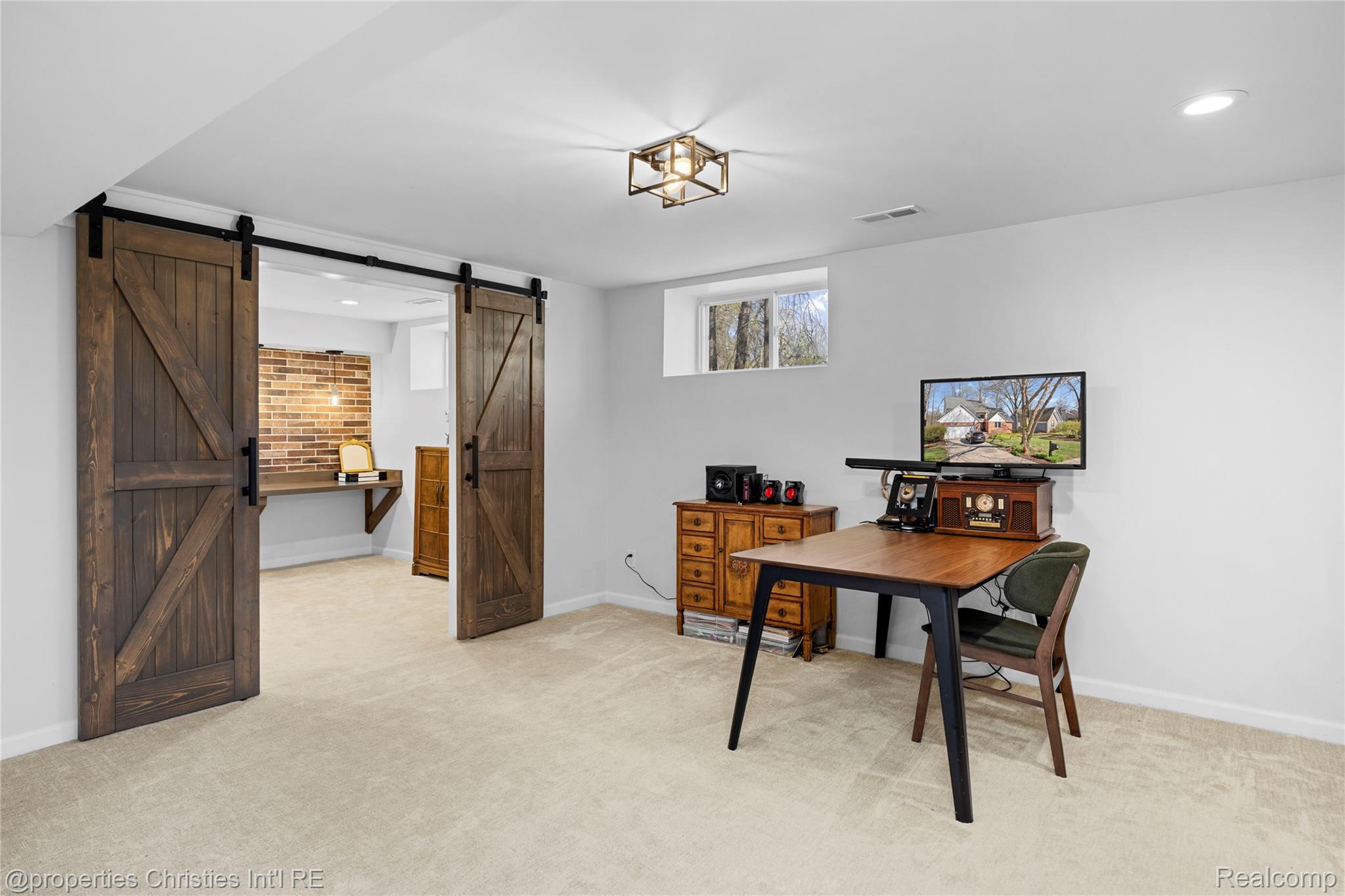3160 W Ridge Court