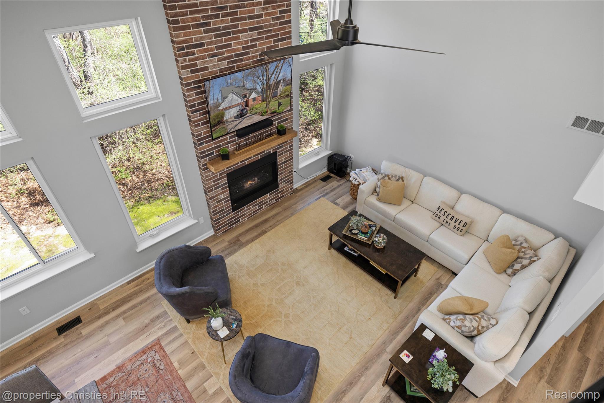 3160 W Ridge Court