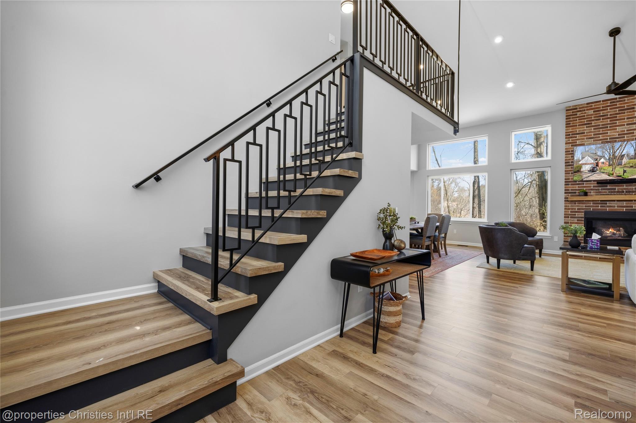 3160 W Ridge Court
