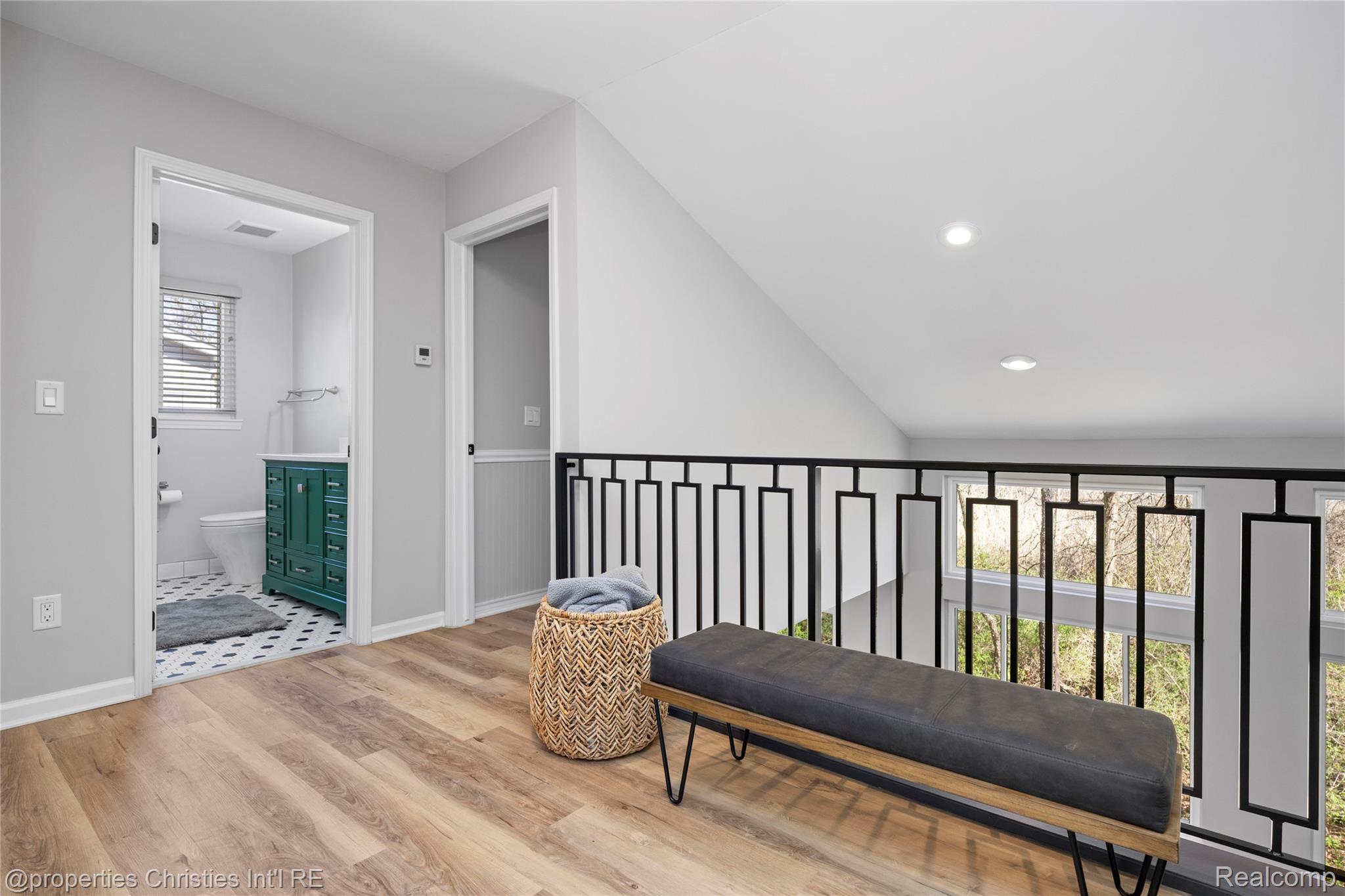 3160 W Ridge Court
