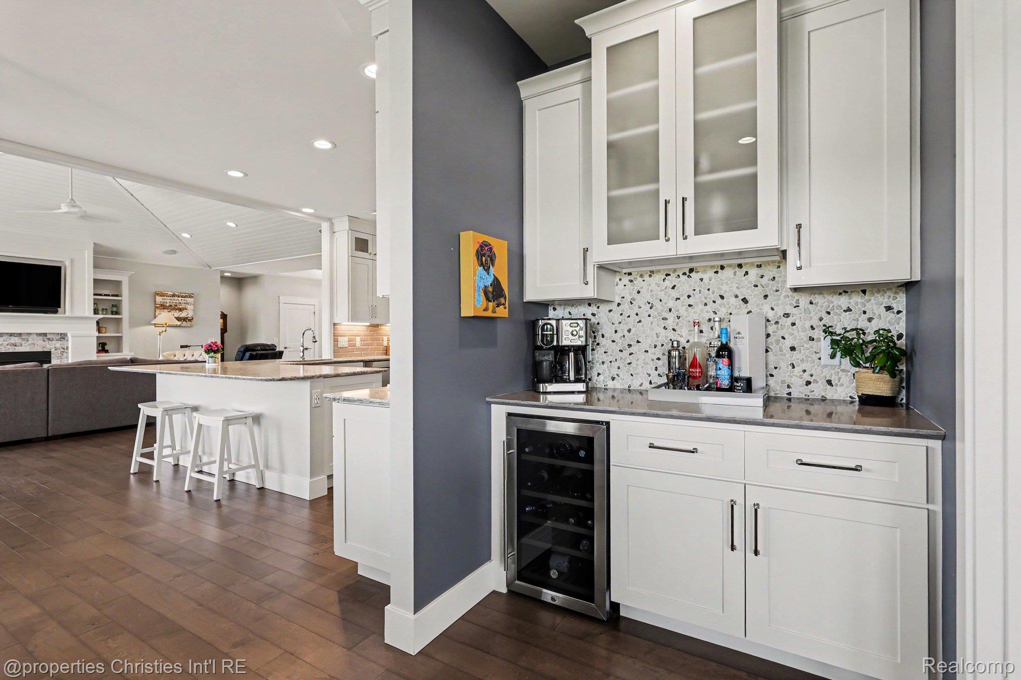 2260 Willow Bay Lane