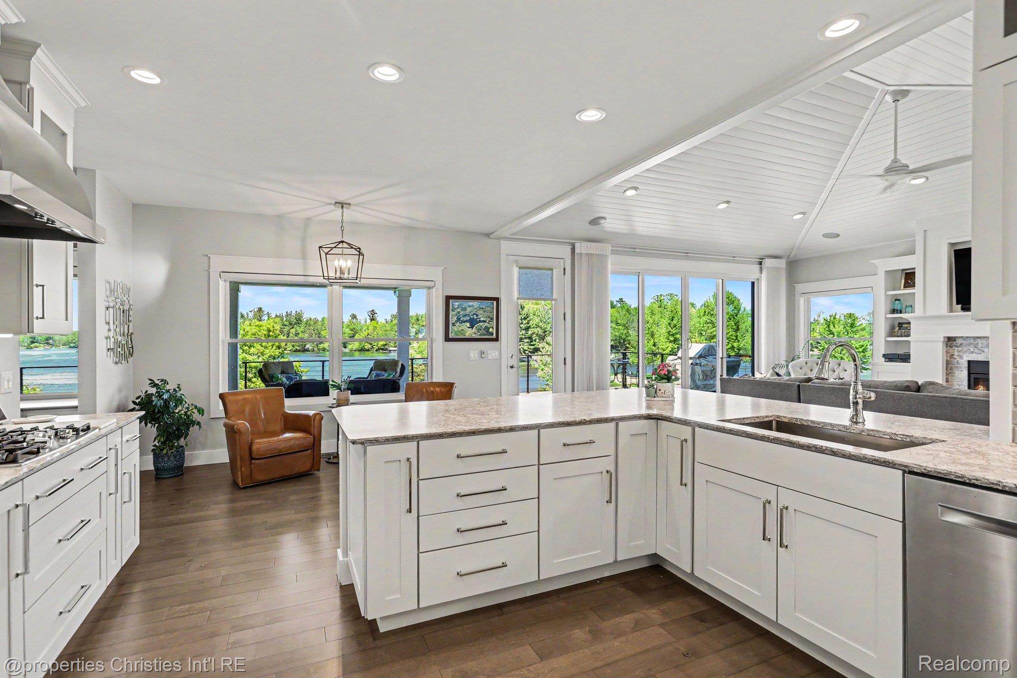 2260 Willow Bay Lane