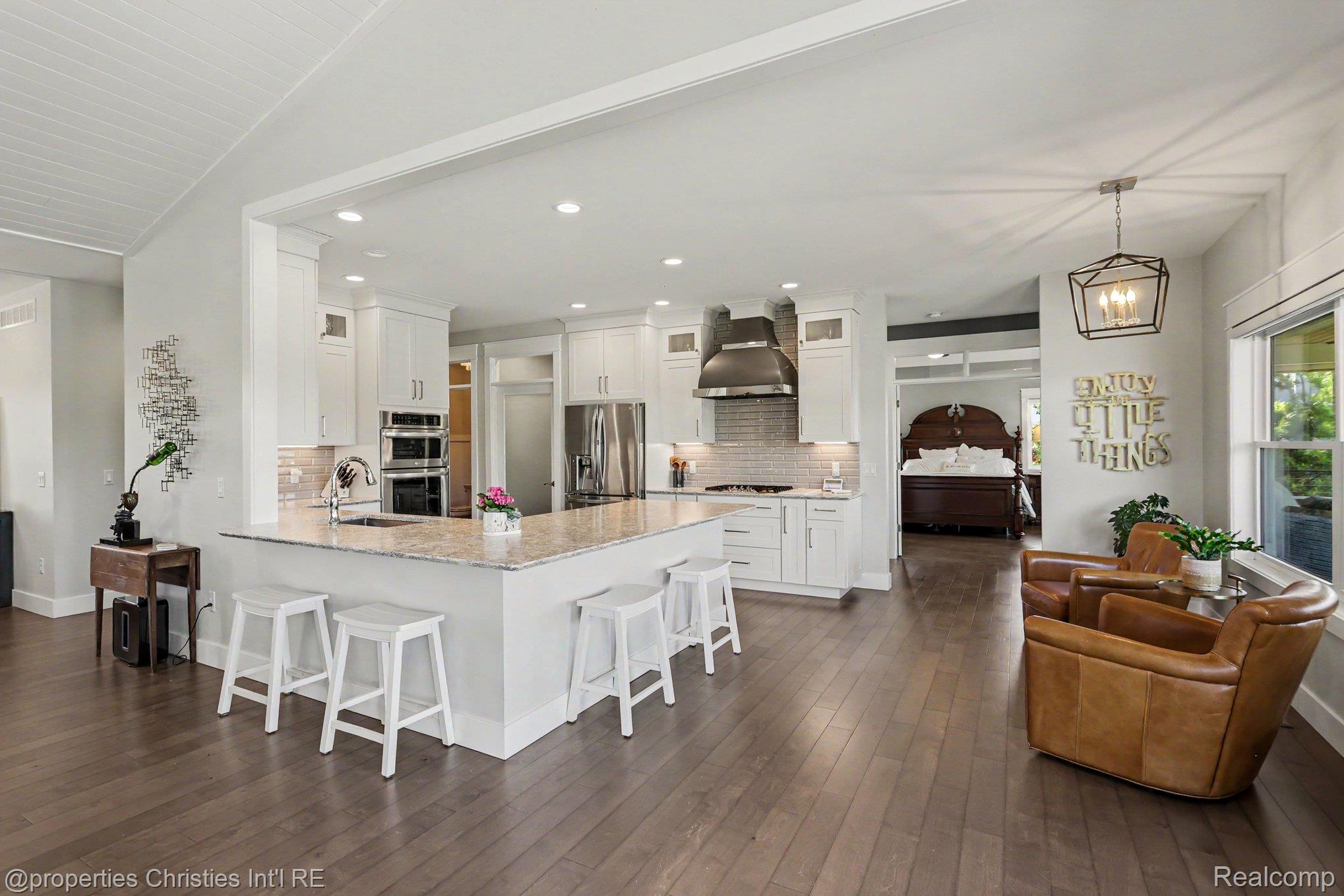 2260 Willow Bay Lane
