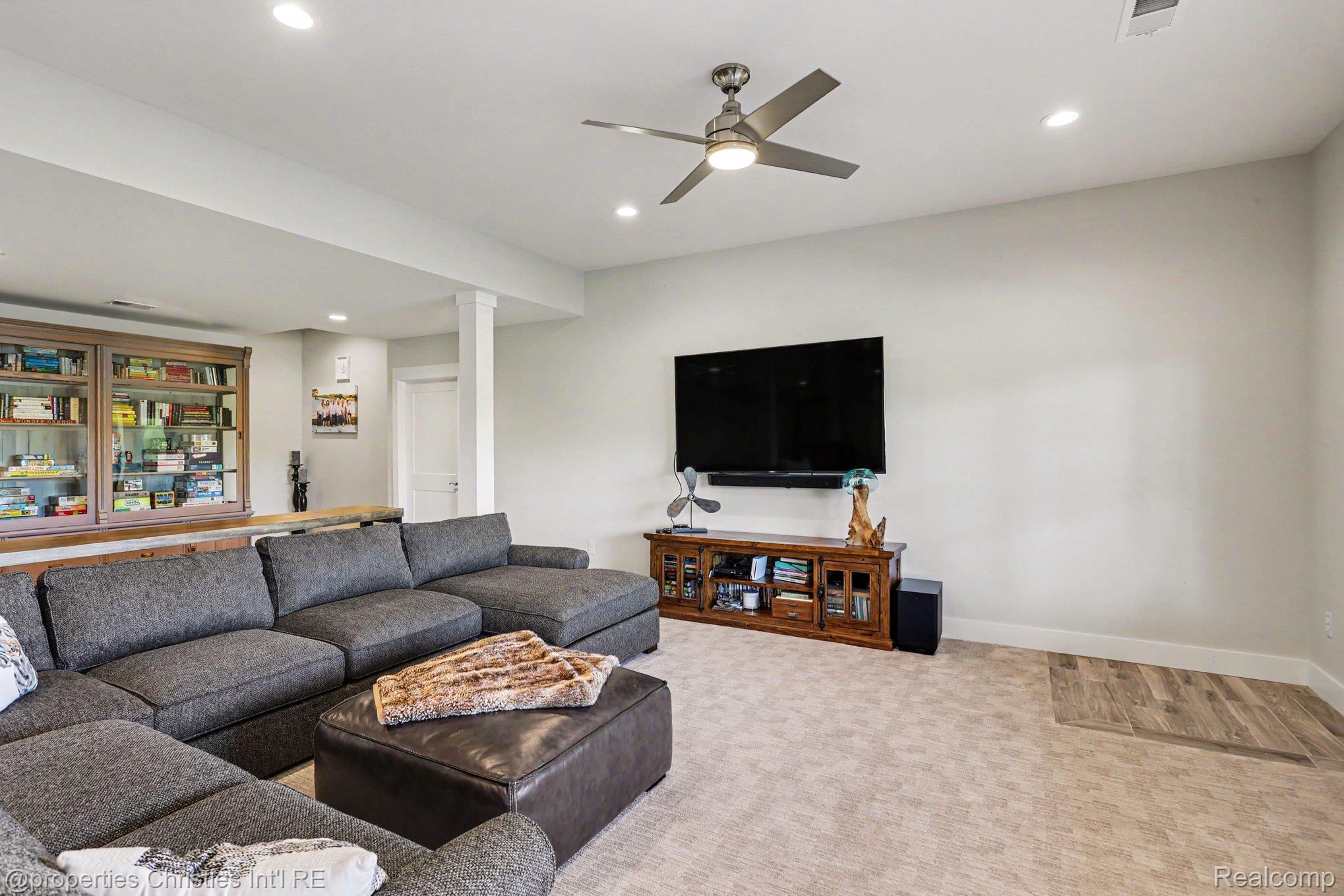 2260 Willow Bay Lane