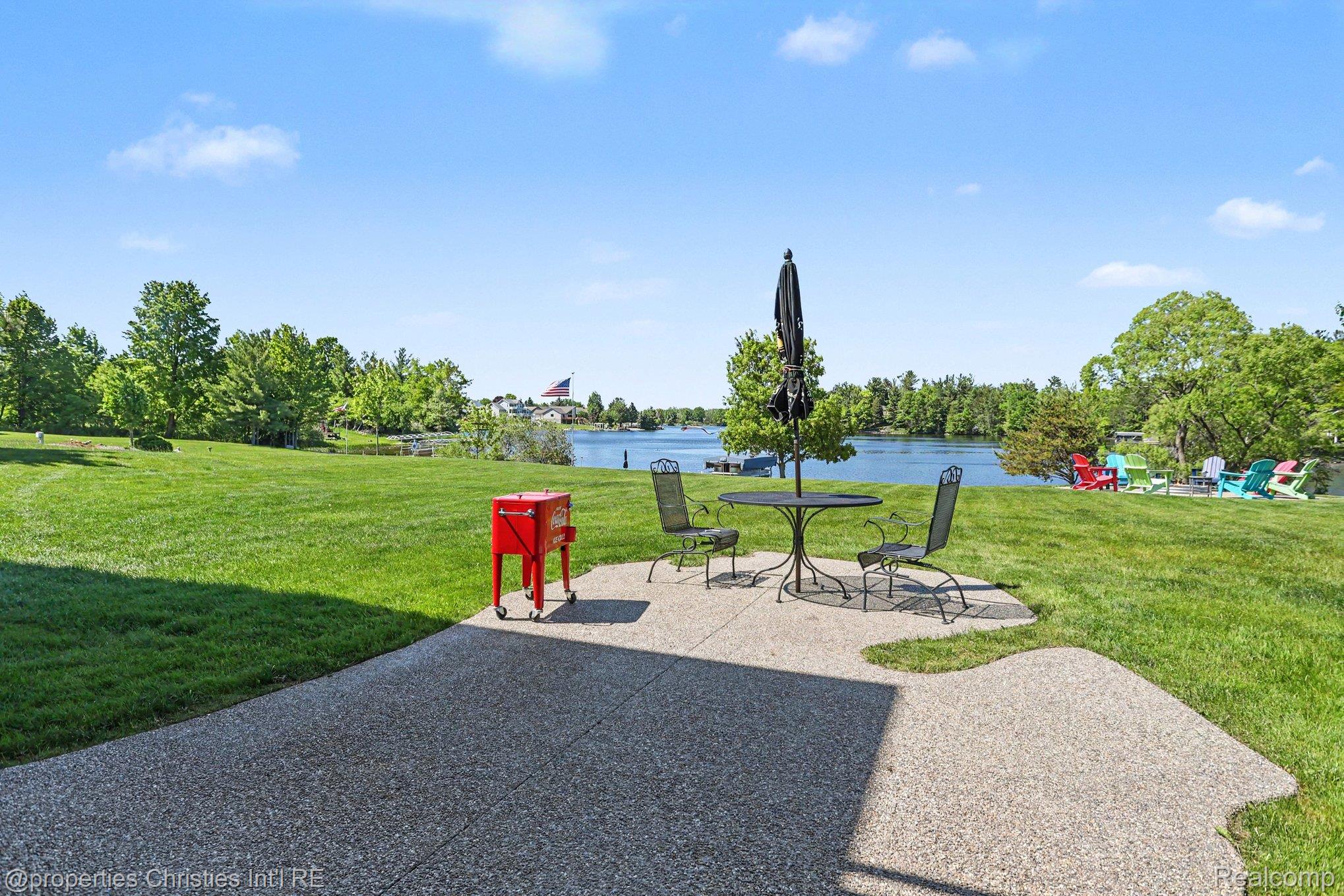 2260 Willow Bay Lane