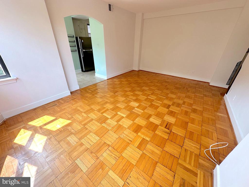 2515 K STREET NW 205
