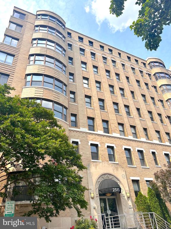 2515 K STREET NW 205