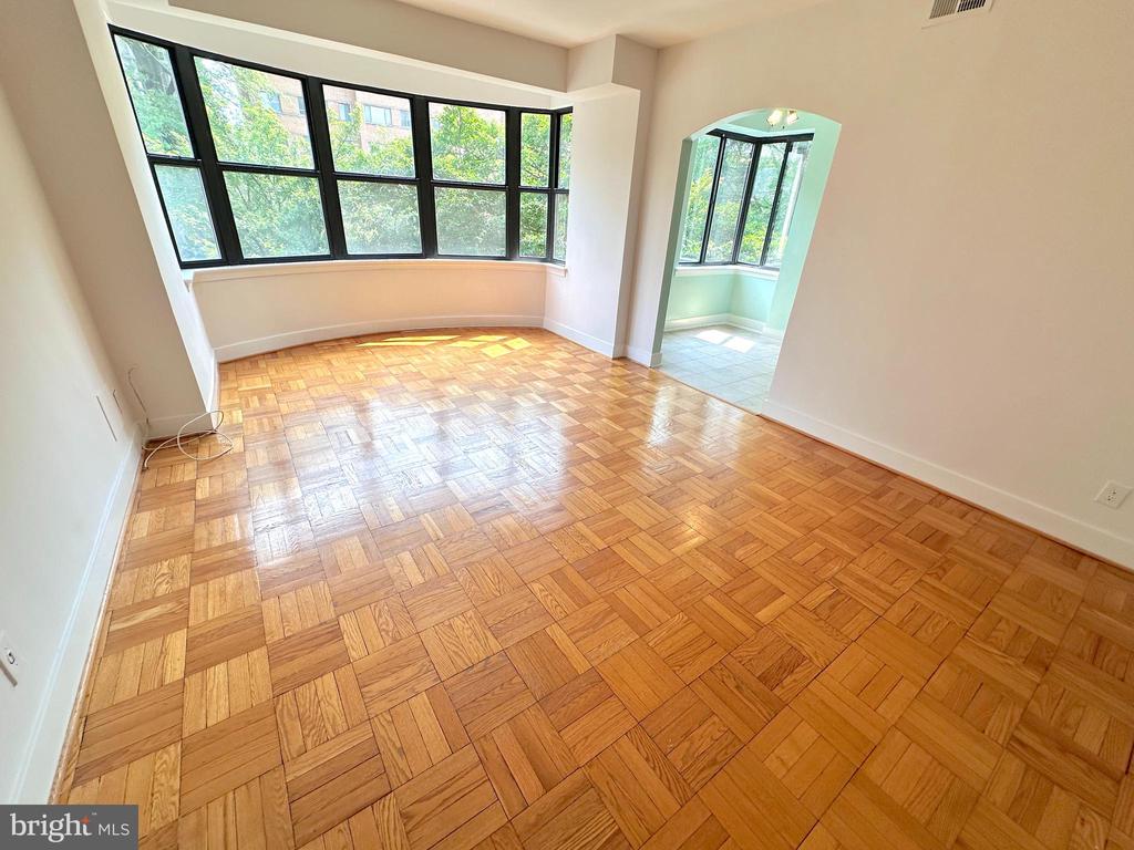 2515 K STREET NW 205