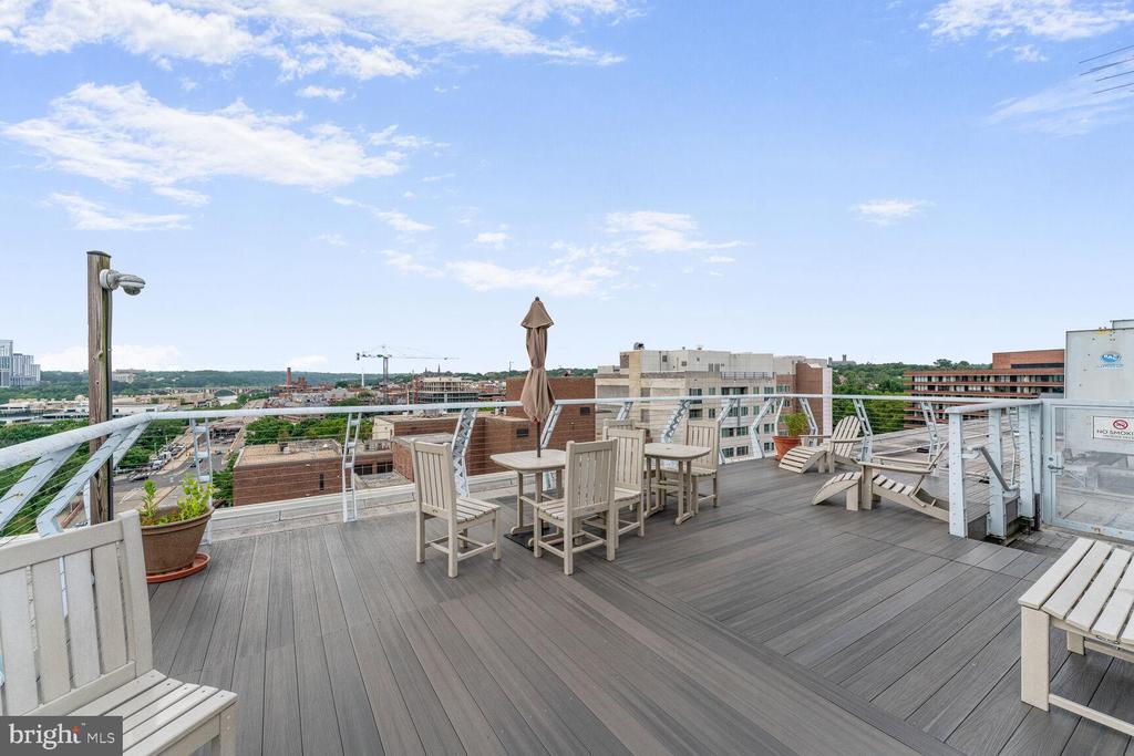 2515 K STREET NW 205