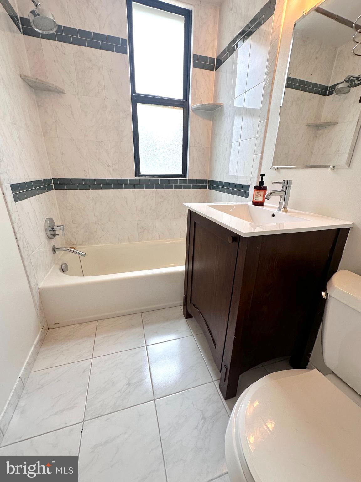 2515 K STREET NW 205
