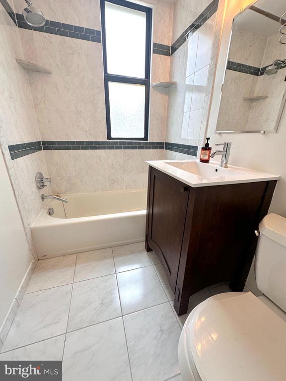 2515 K STREET NW 205