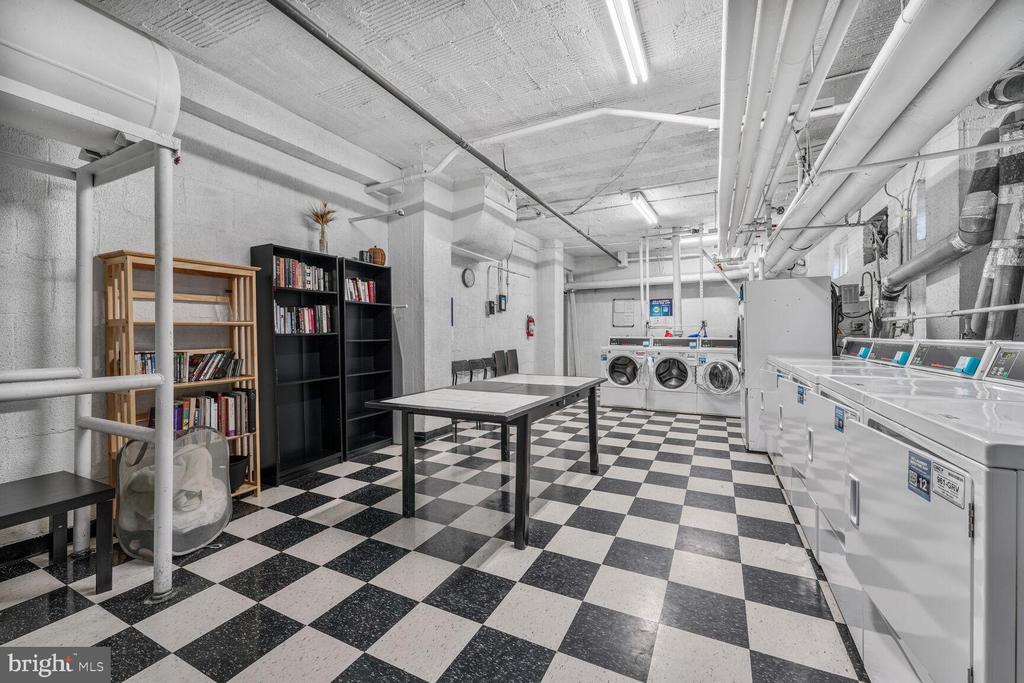 2515 K STREET NW 205
