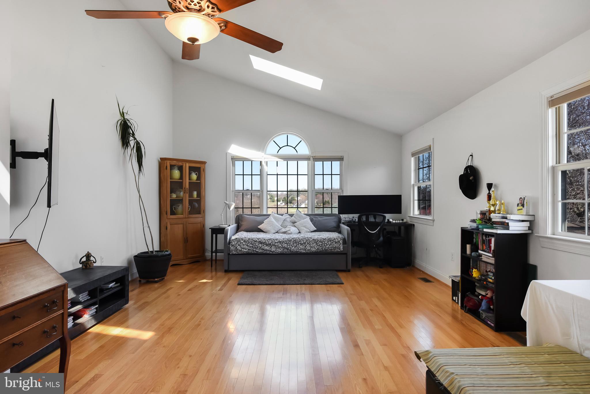 17029 HAMILTON STATION ROAD