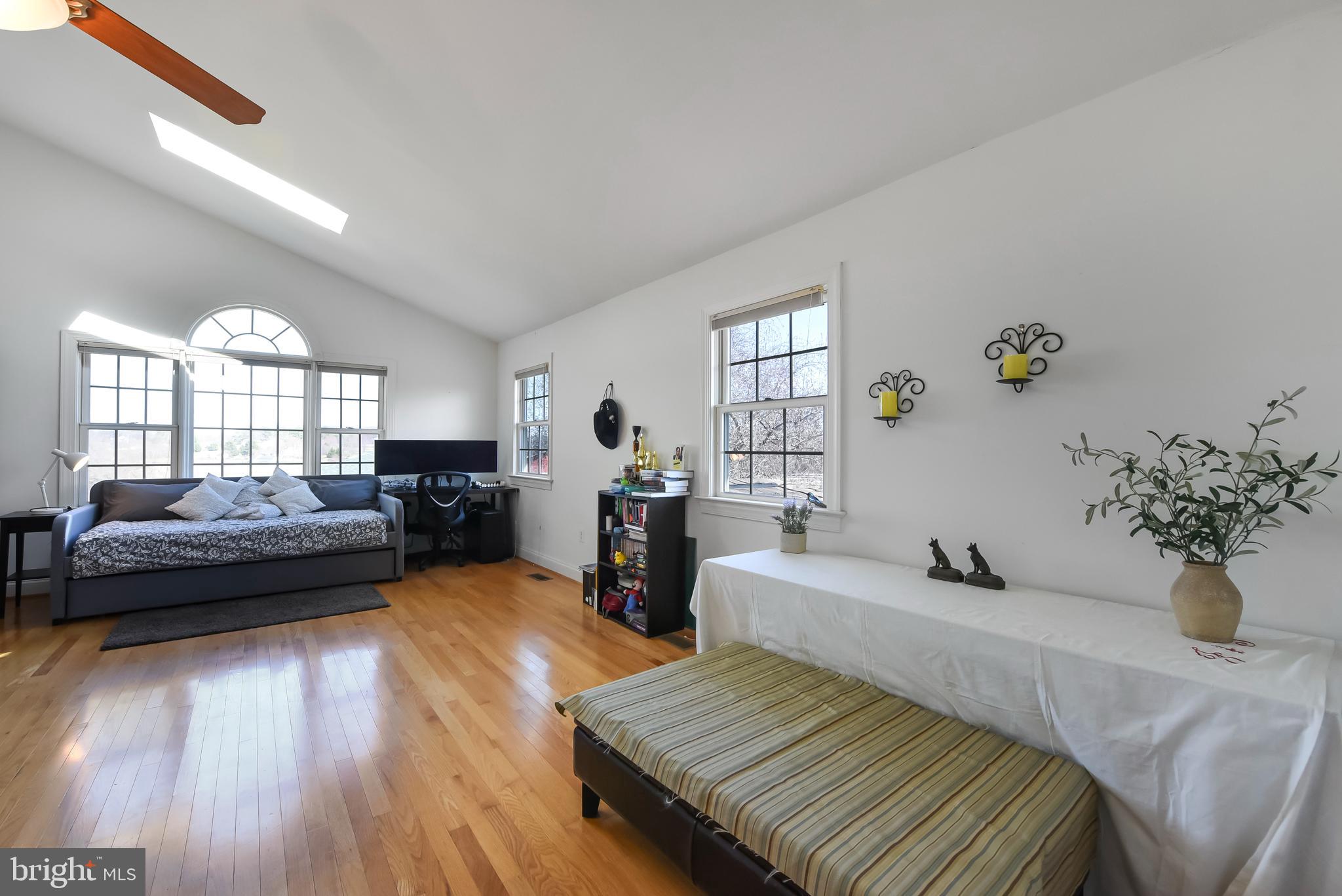 17029 HAMILTON STATION ROAD