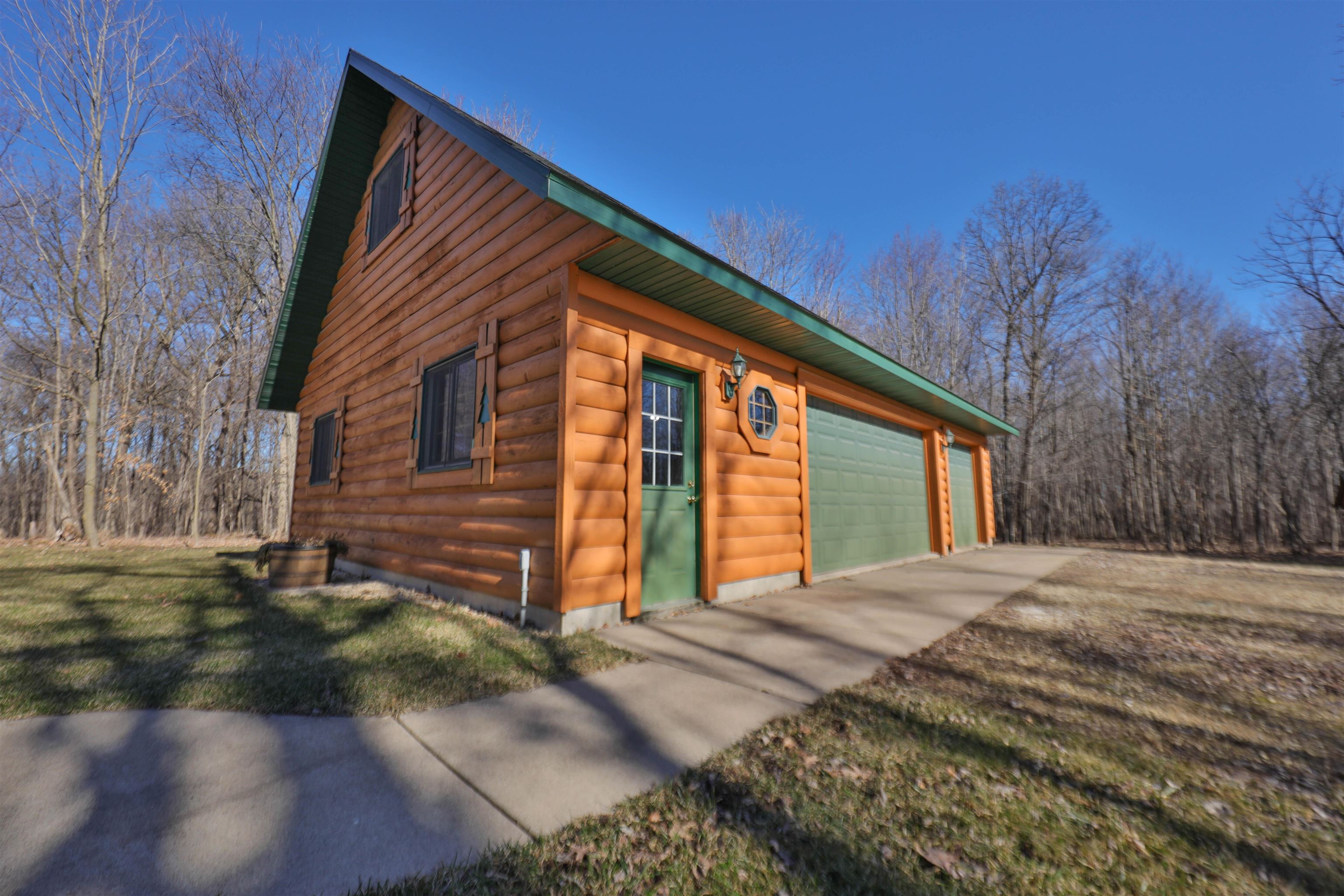 6582 Highway 33