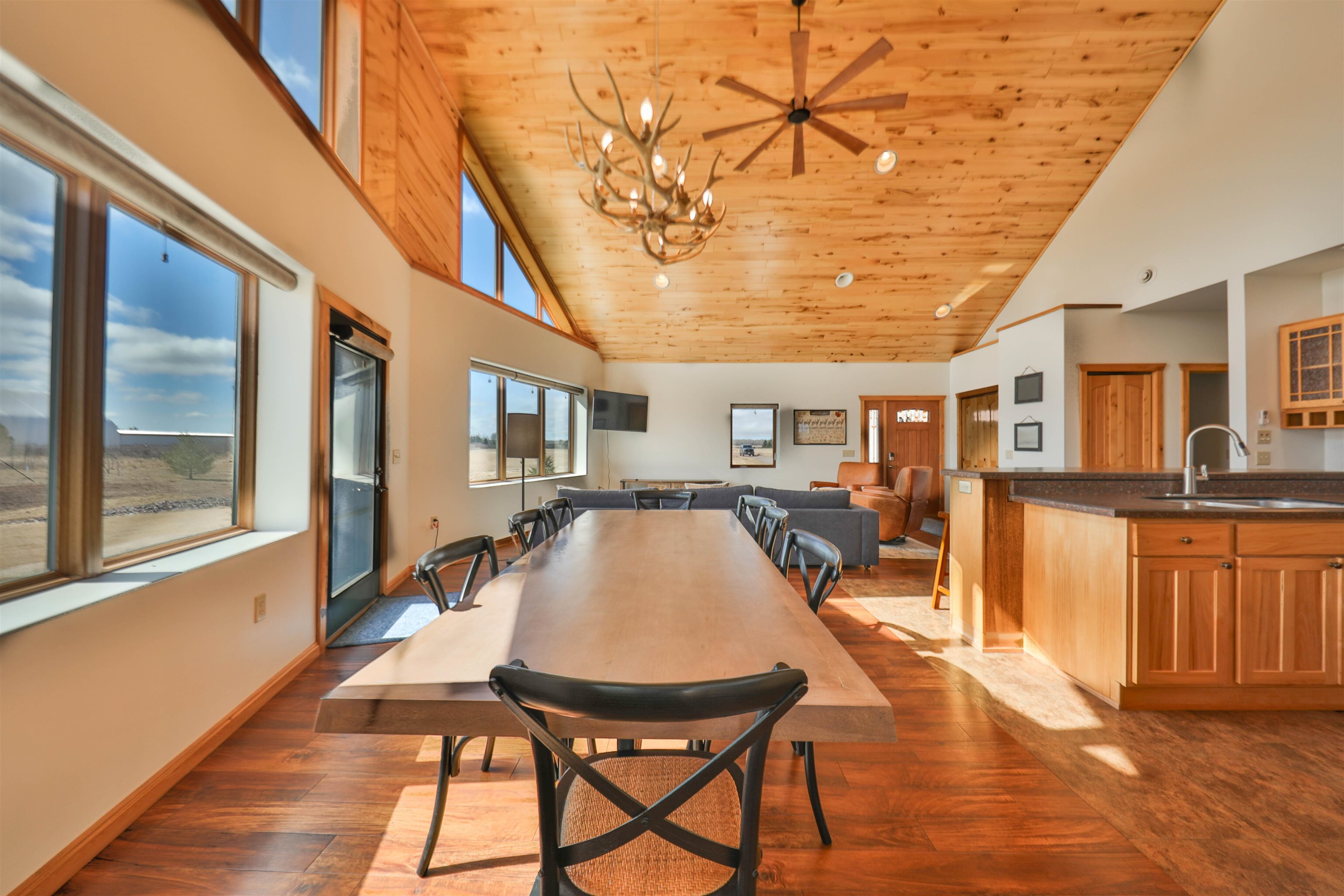 48324 Highway 112