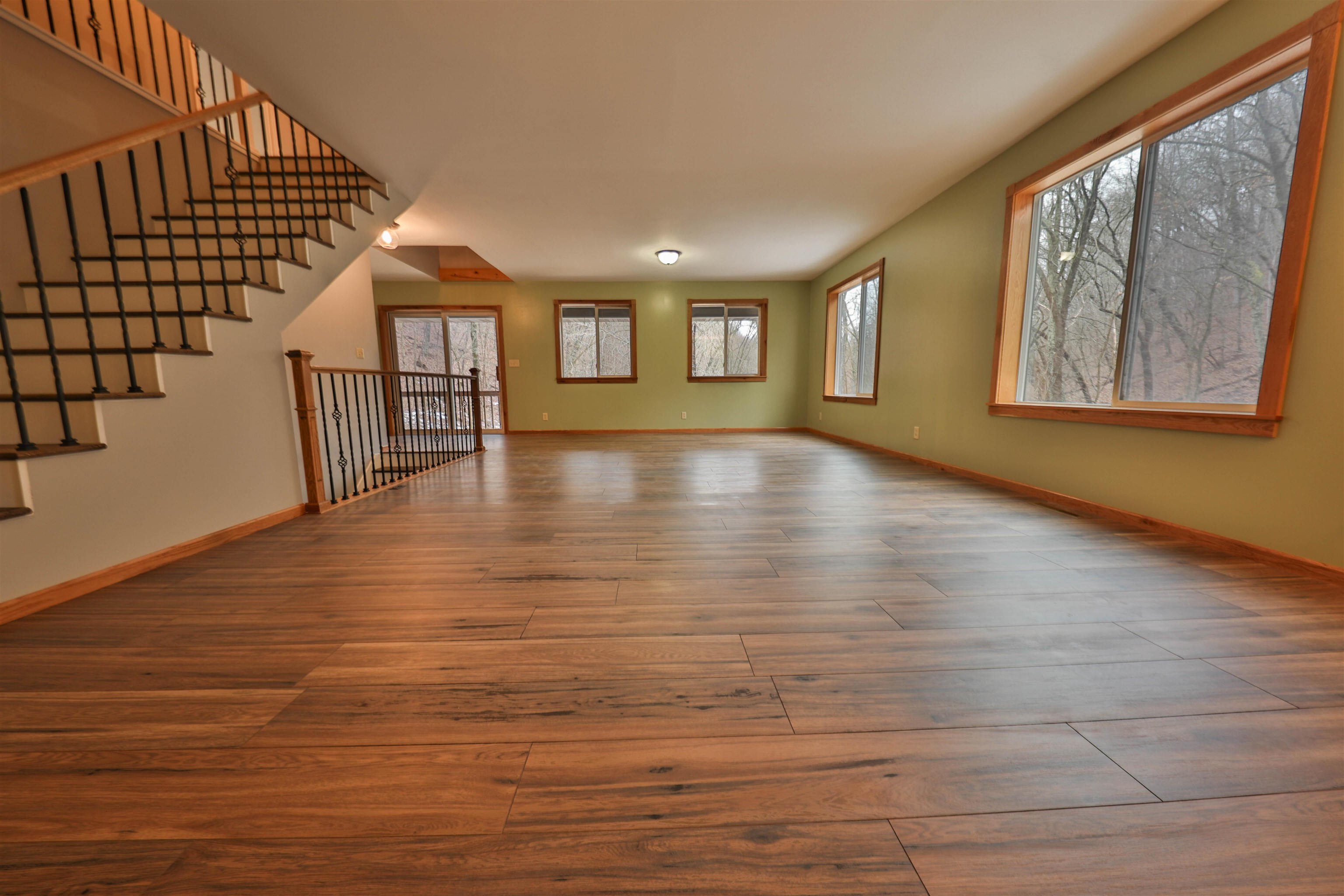 S7437 Forest Lane