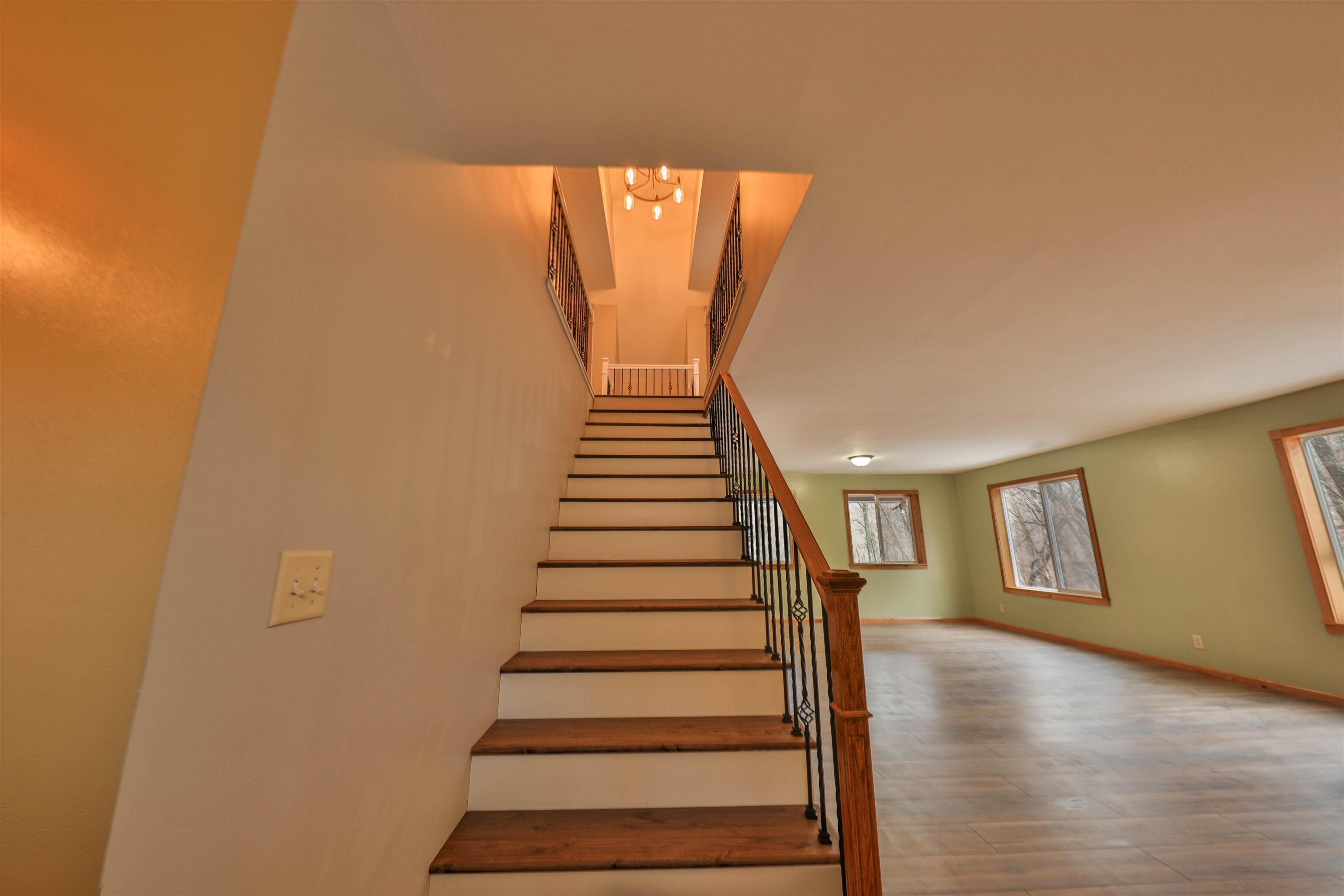 S7437 Forest Lane