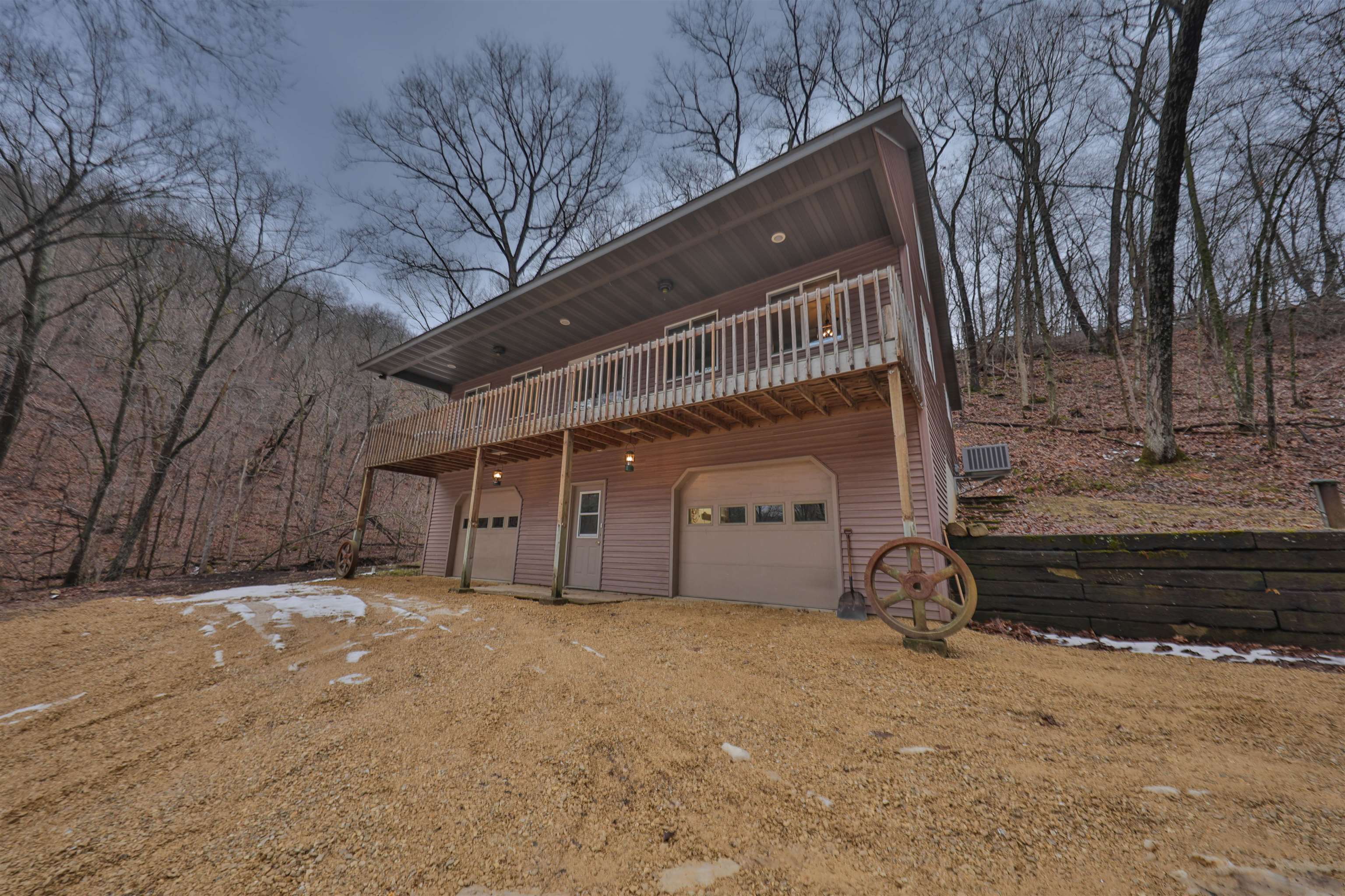 S7437 Forest Lane