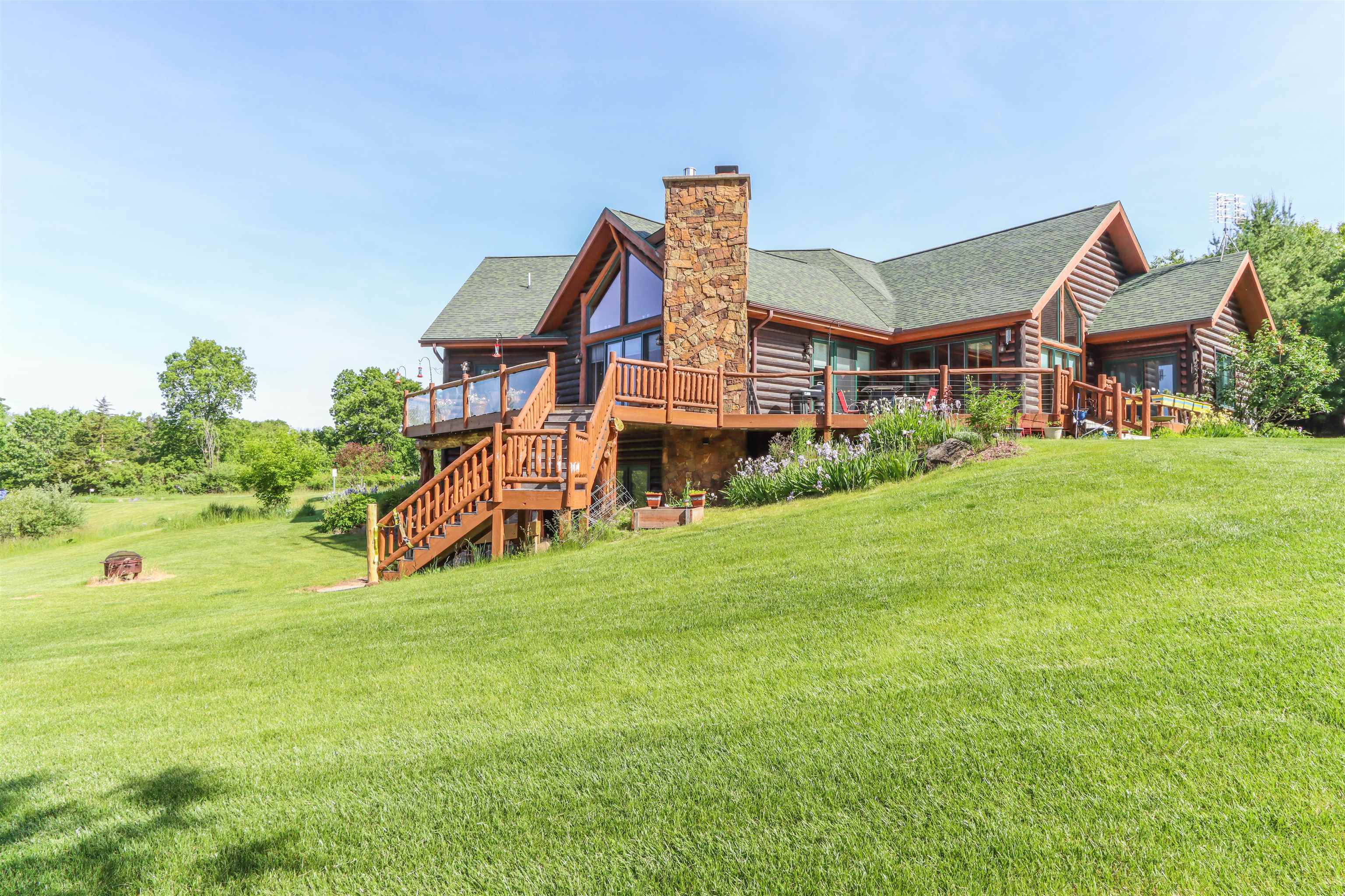 469 County Road I