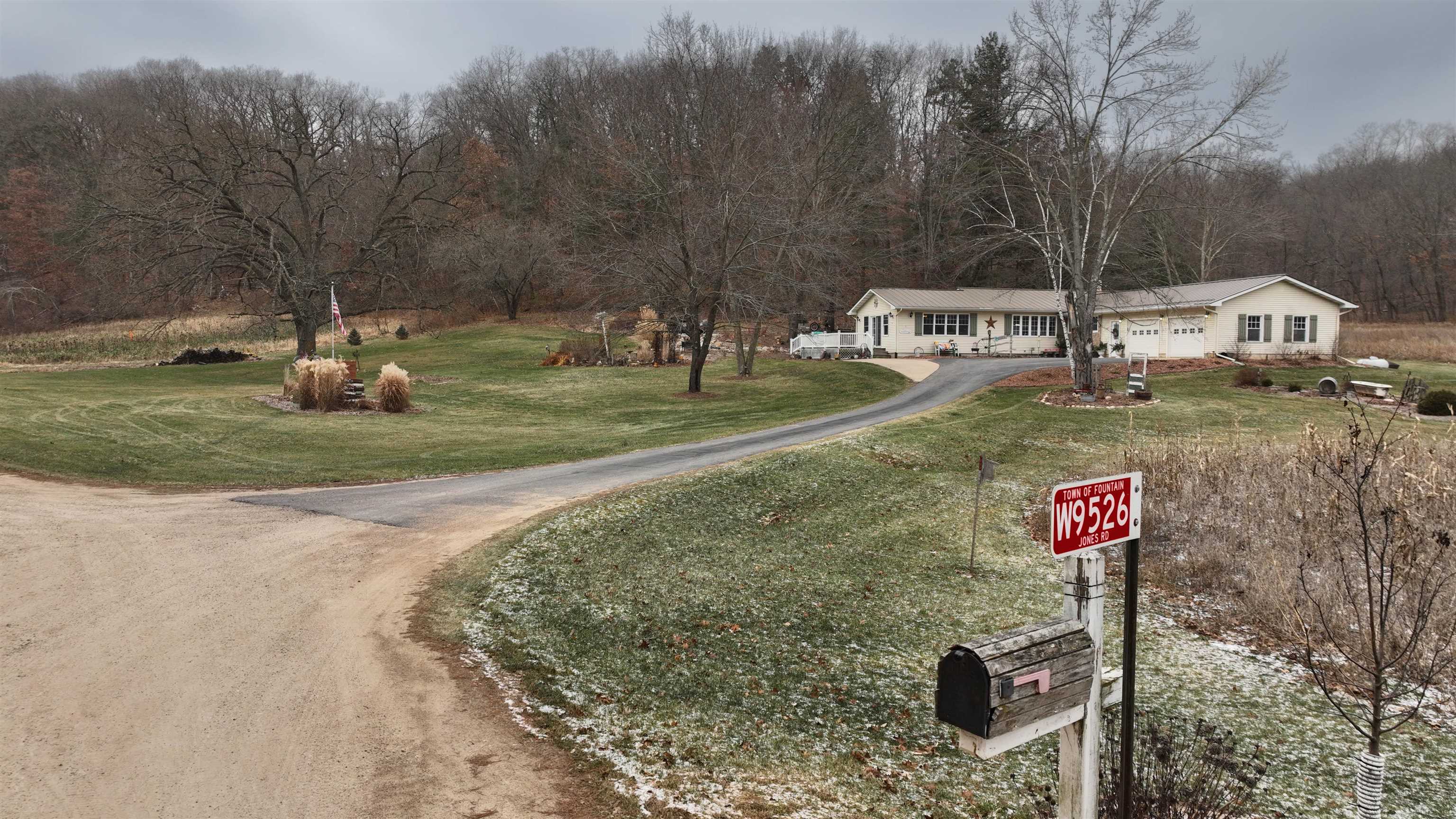 W9526 Jones Road