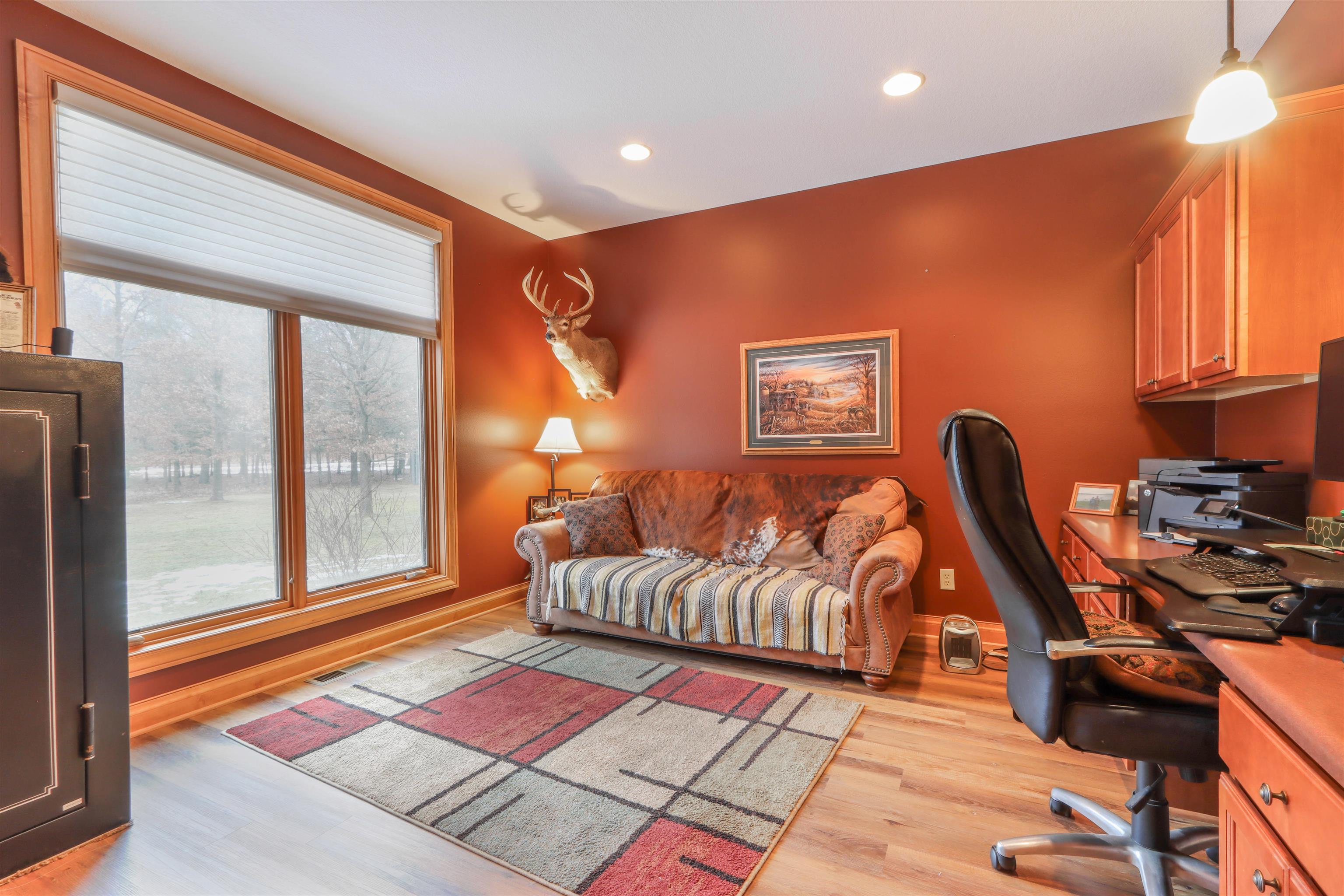 W4447 44th Street