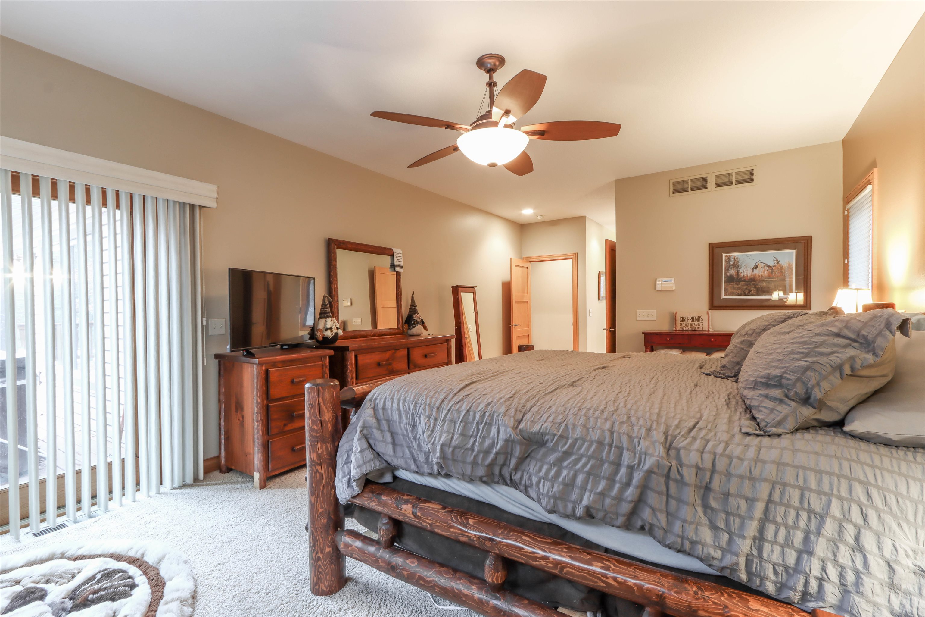 W4447 44th Street