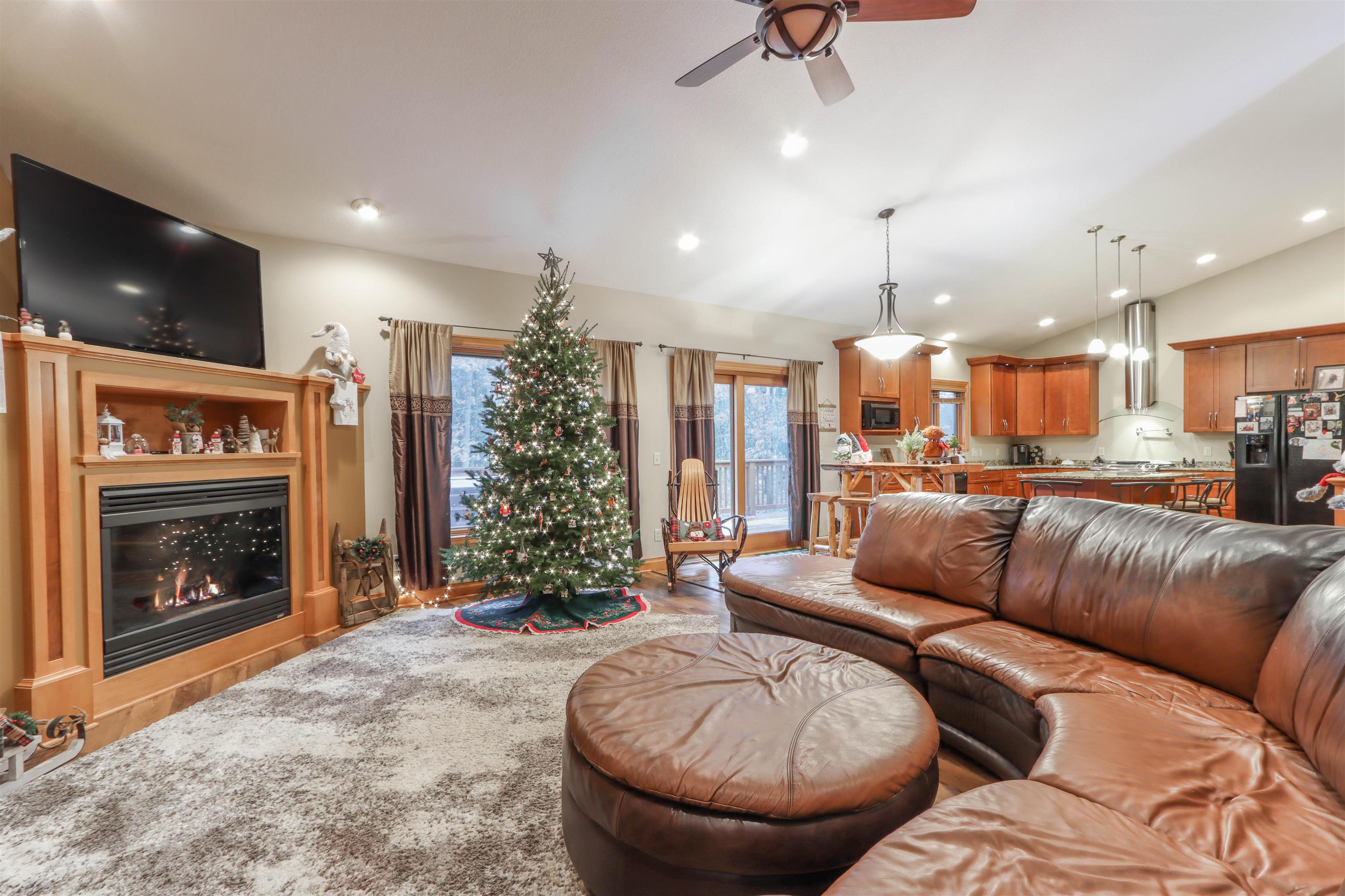 W4447 44th Street