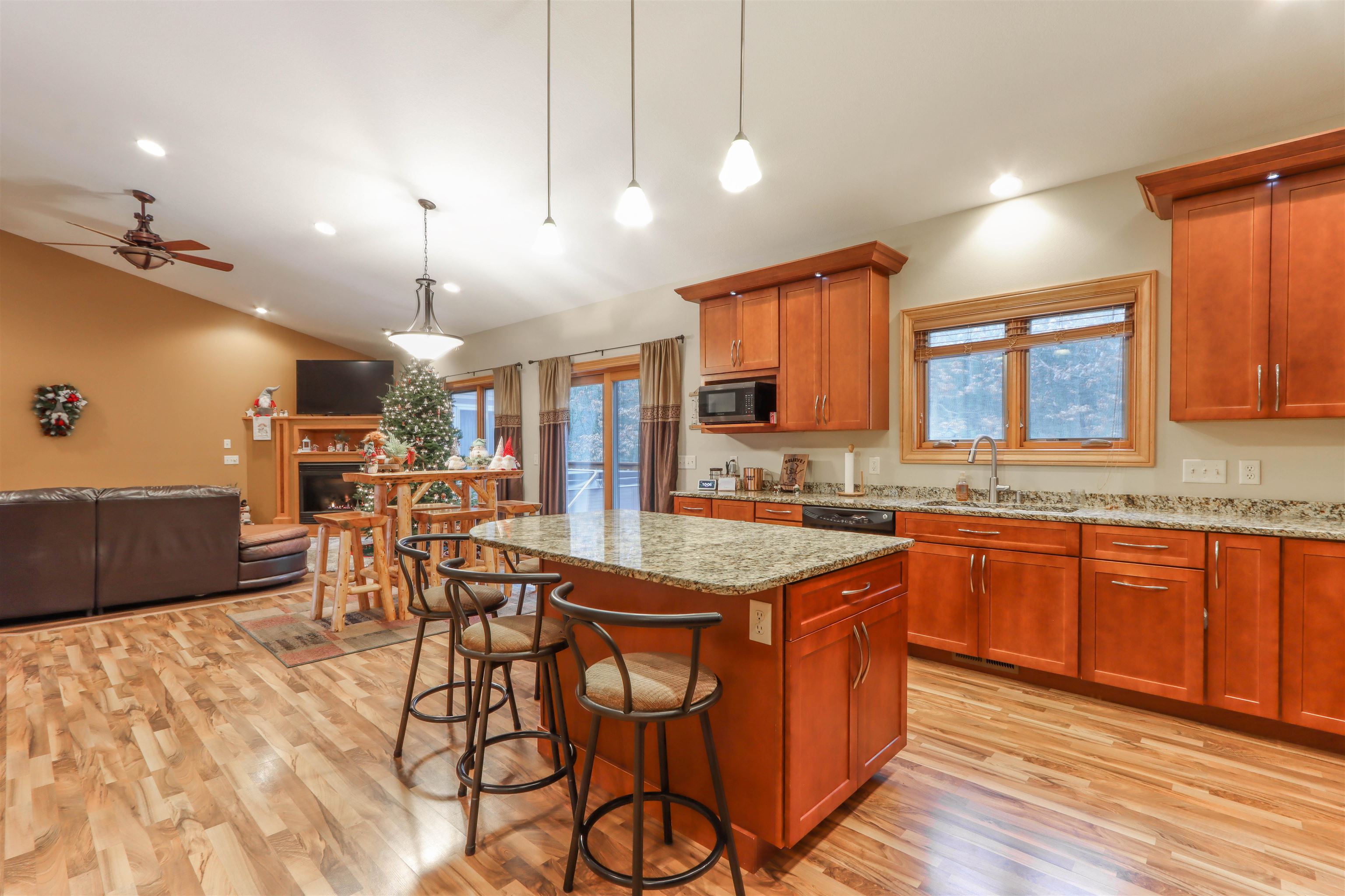 W4447 44th Street
