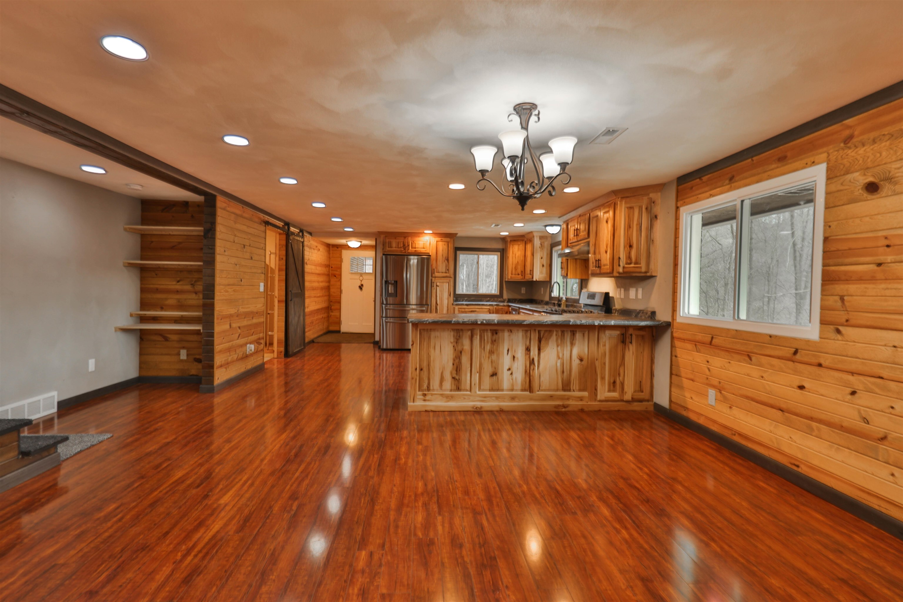 13504 Jungle Bar Lane