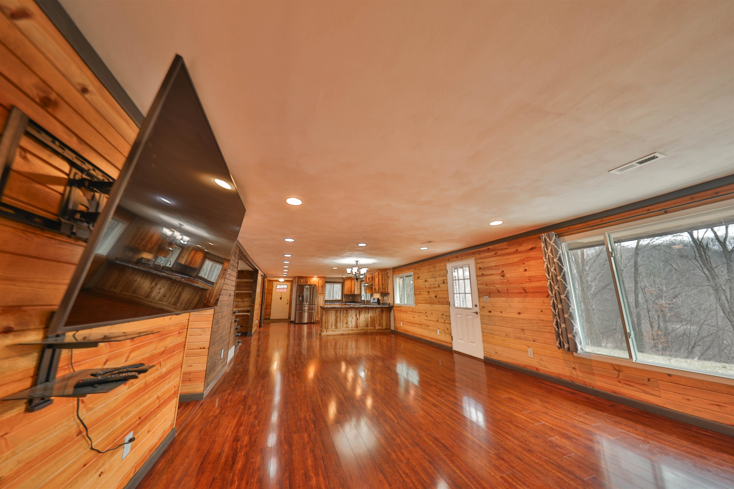 13504 Jungle Bar Lane