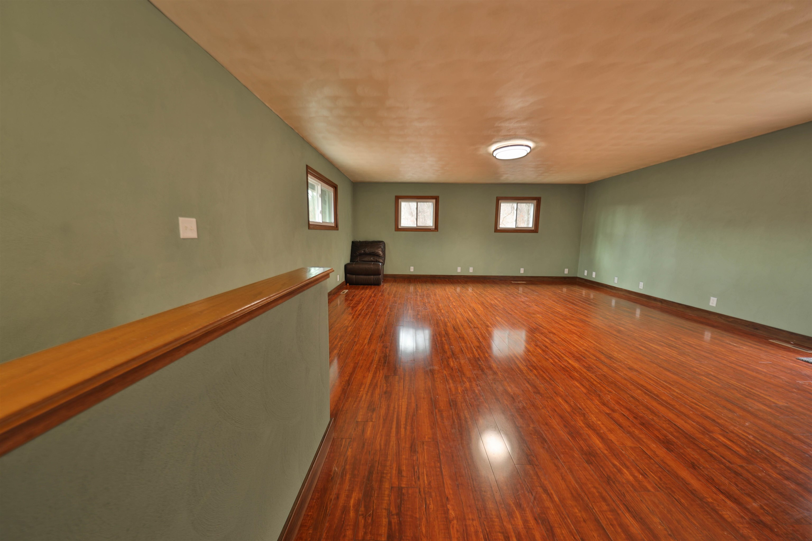13504 Jungle Bar Lane
