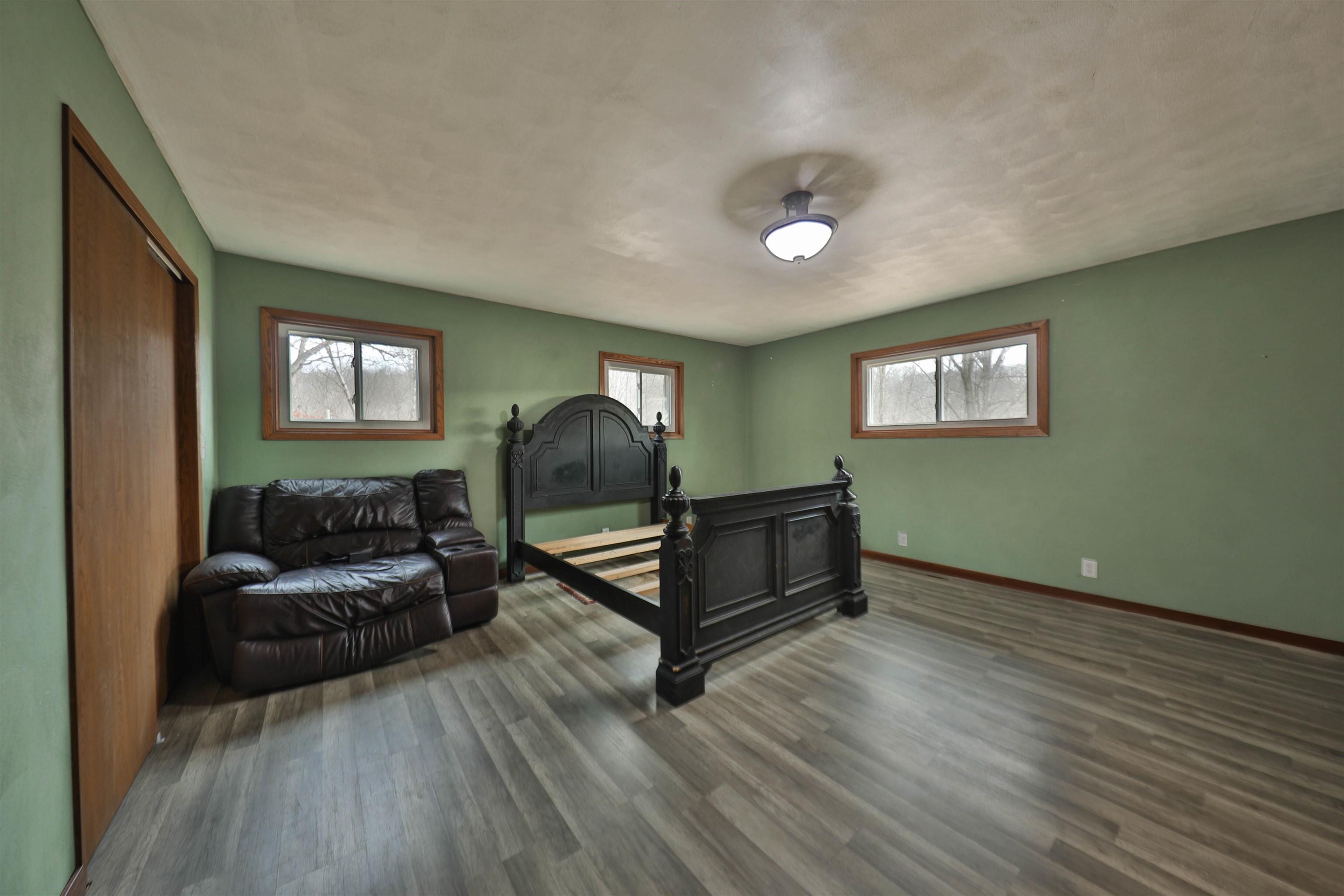 13504 Jungle Bar Lane