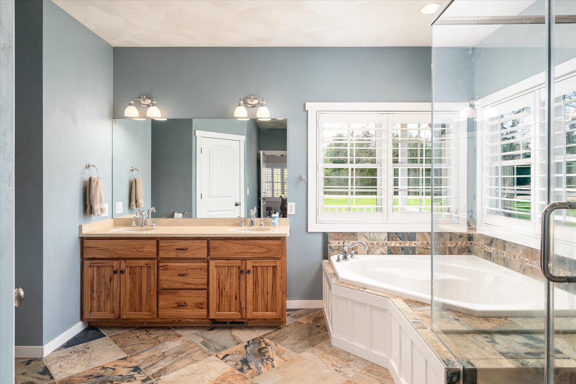 31361 Oak Ridge Drive