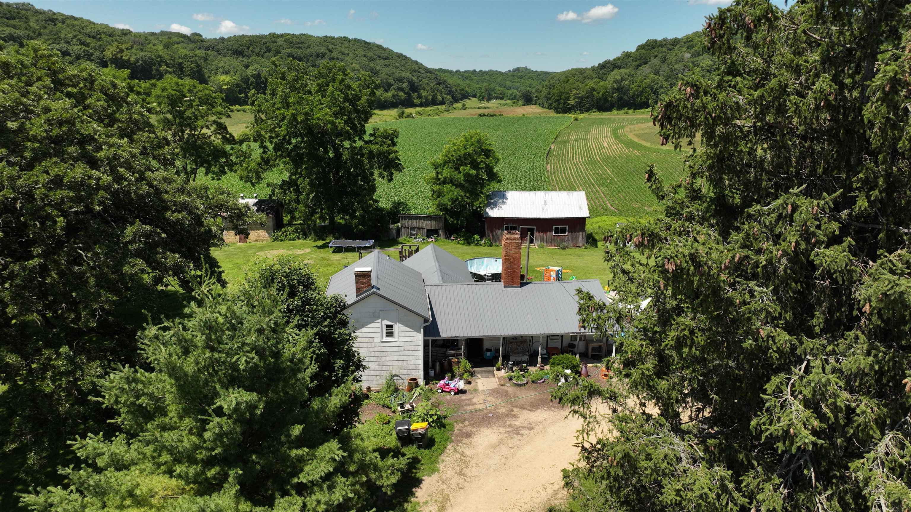 4850 & 4896 County Road H
