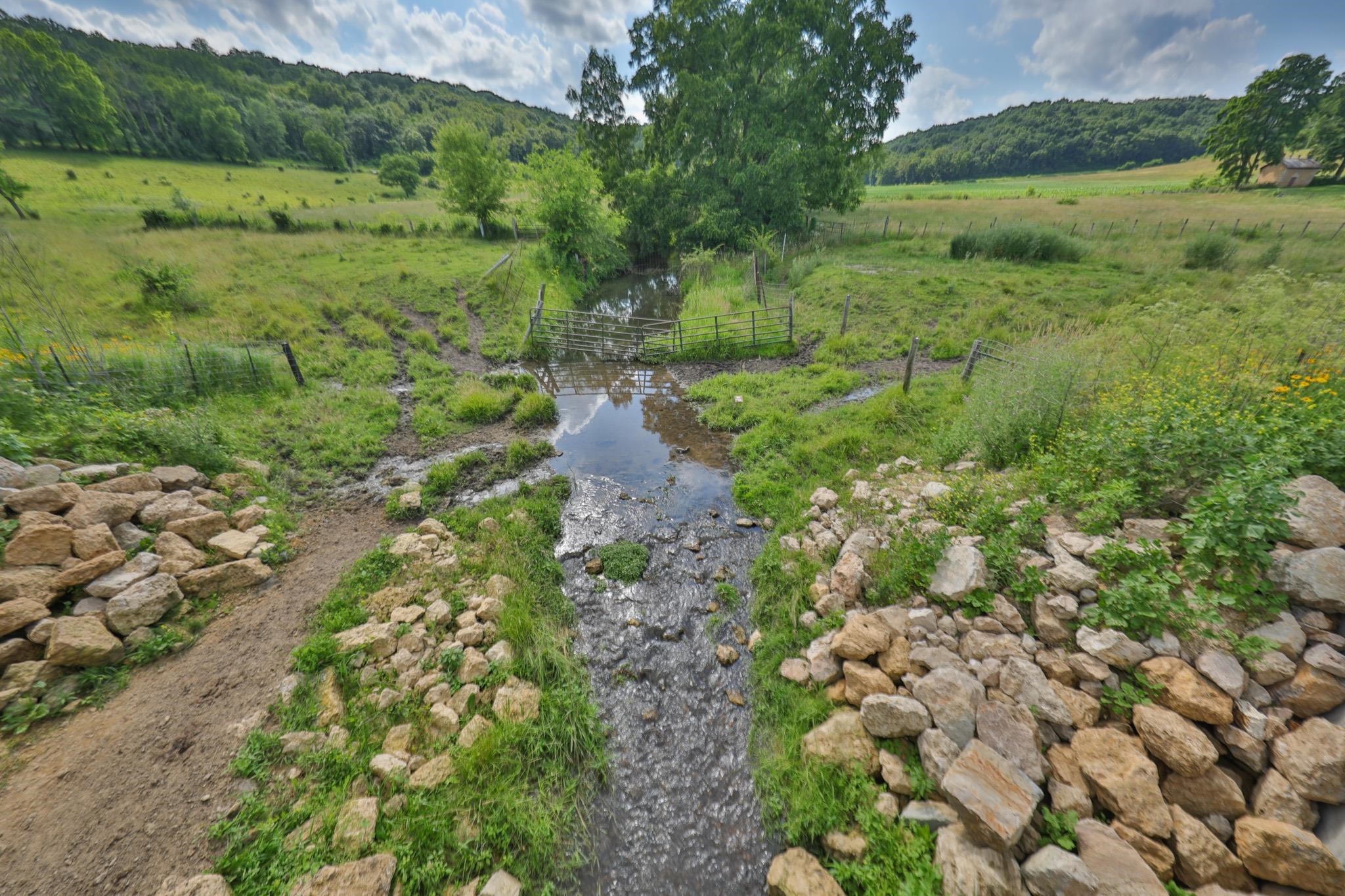 4850 & 4896 County Road H