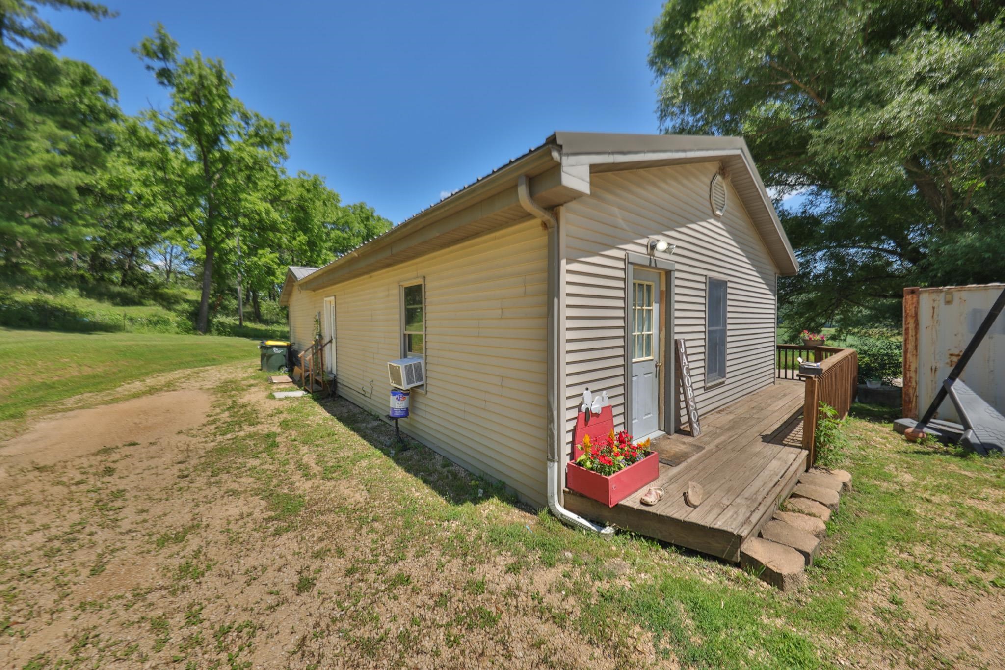 4850 & 4896 County Road H