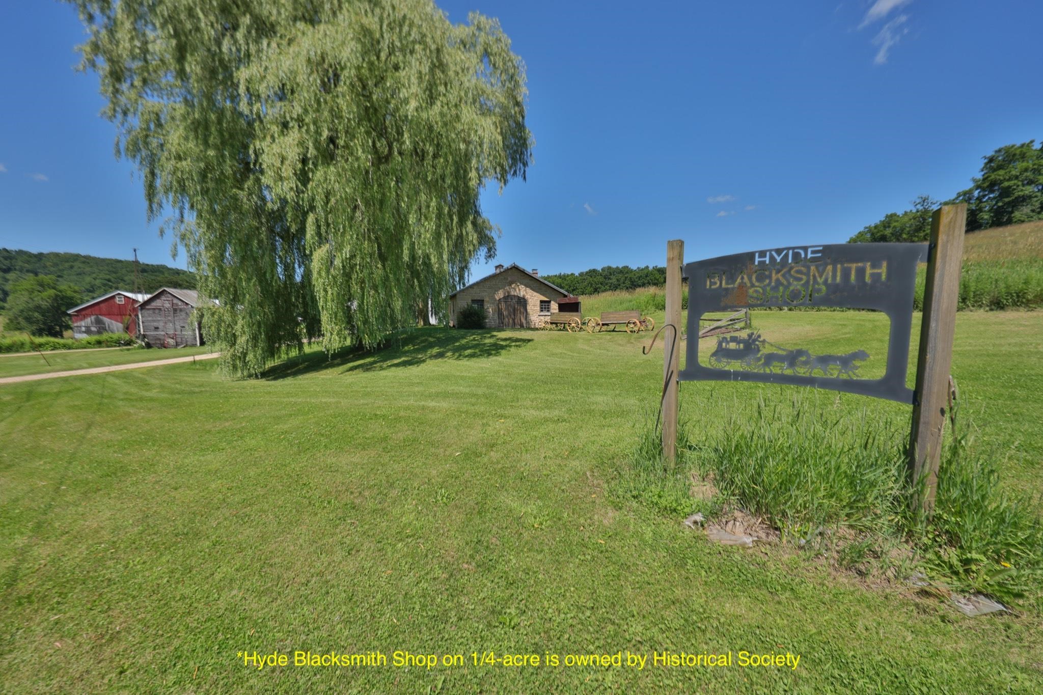 4850 & 4896 County Road H