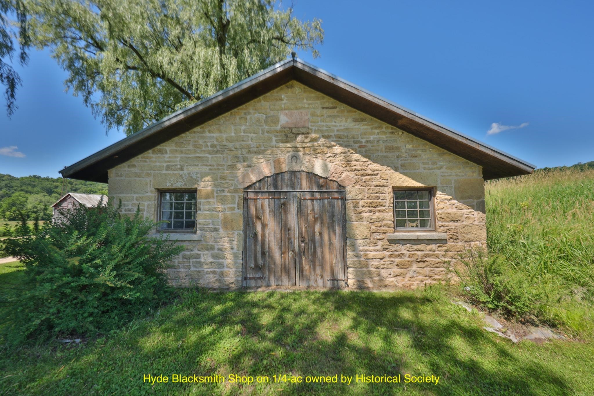 4850 & 4896 County Road H