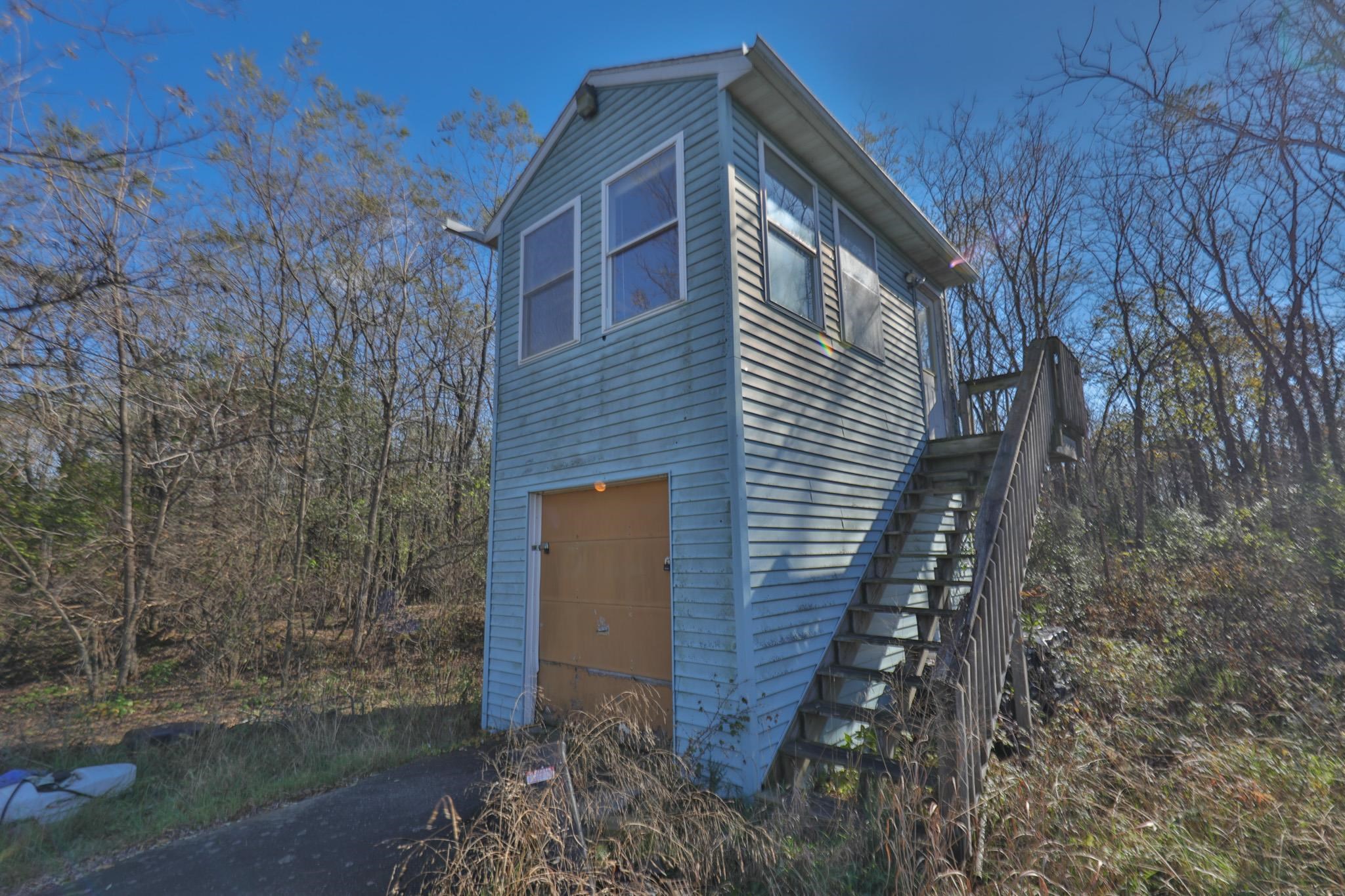 342 Dyke Avenue