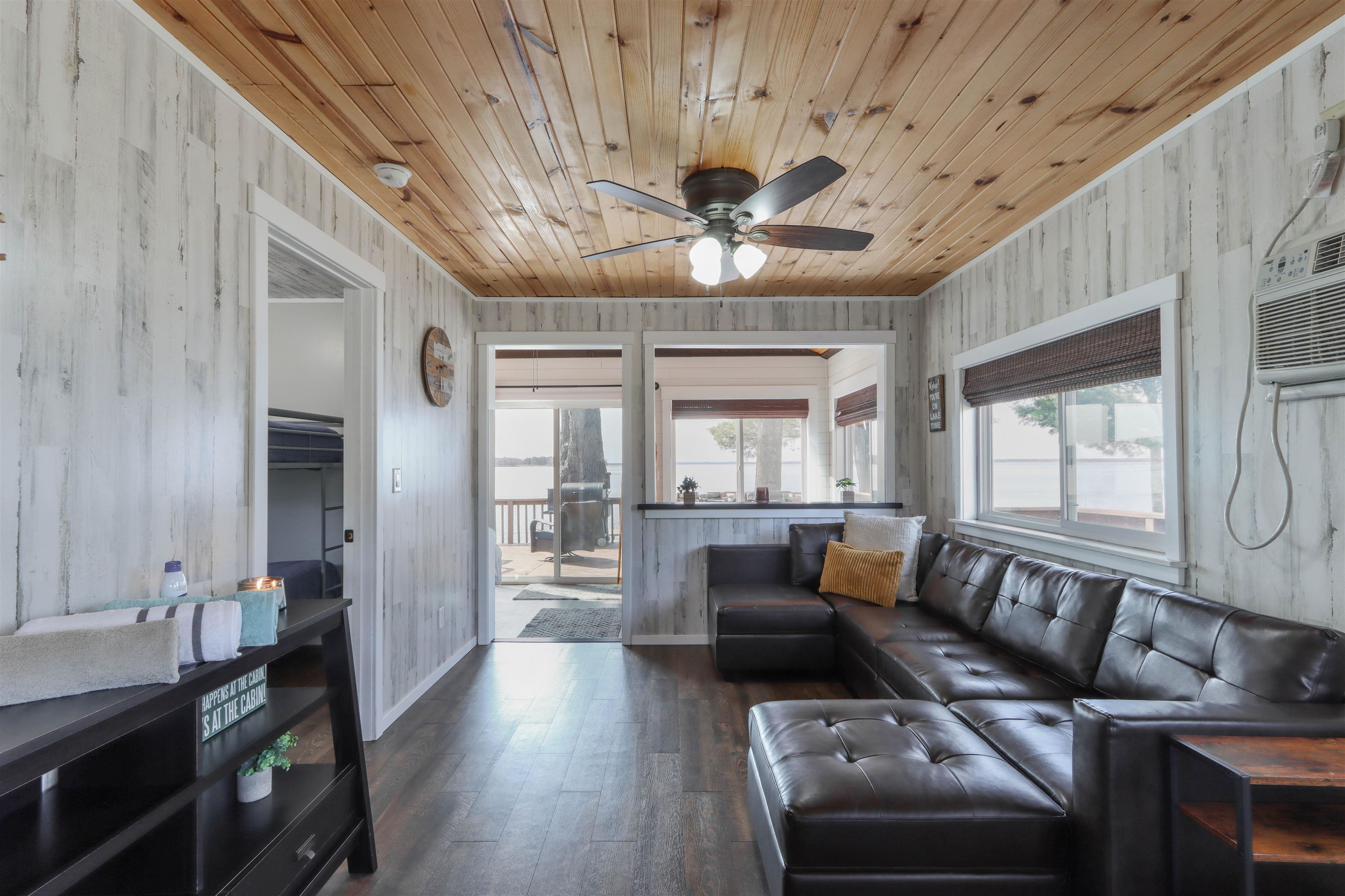 923 County Road Z