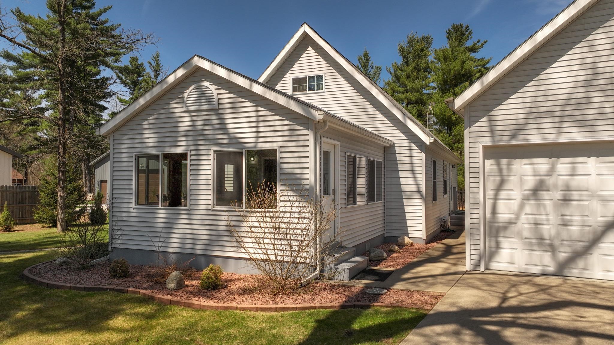 1974 N Cypress Lane