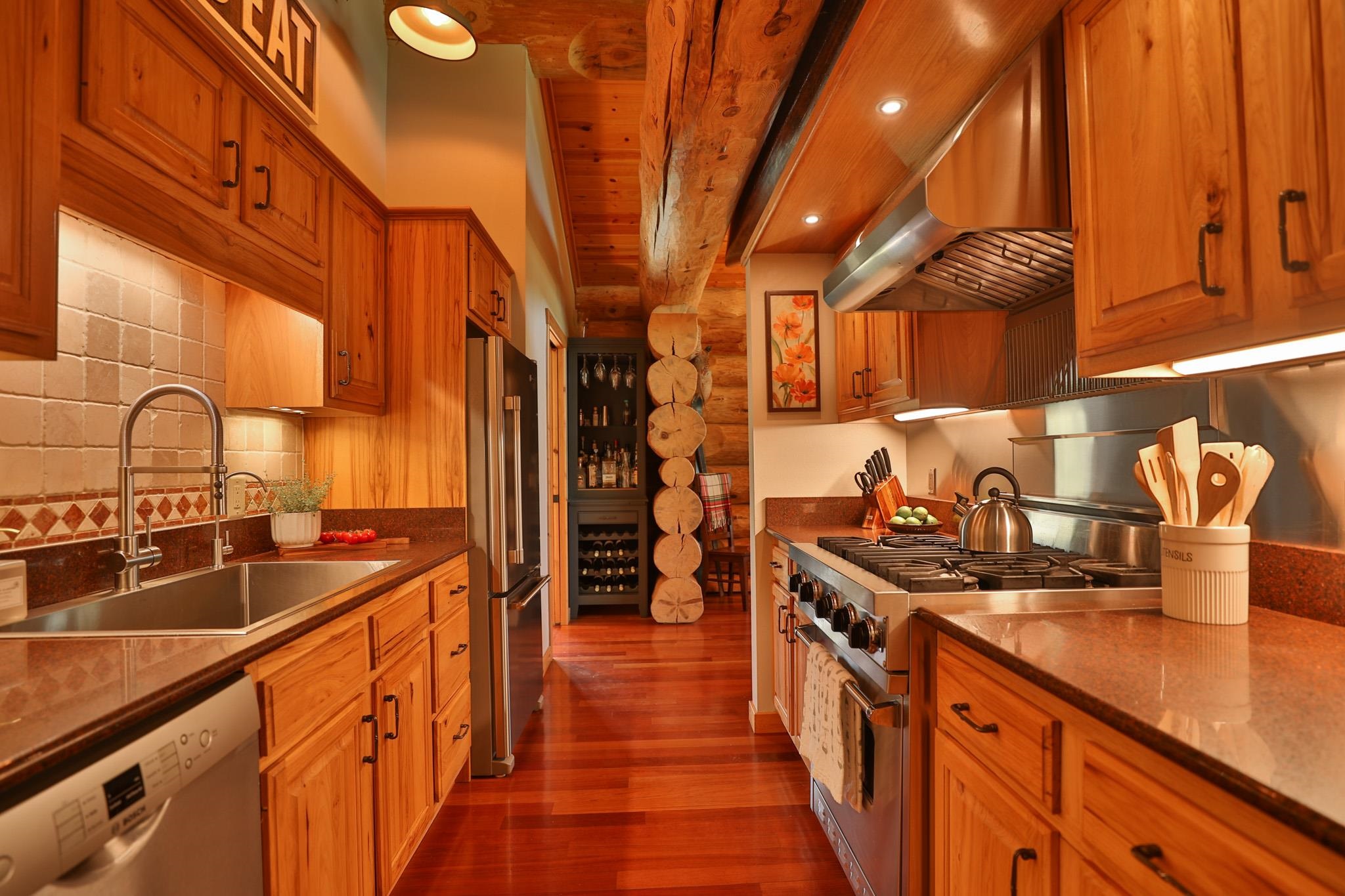 W9478 White Oak Road