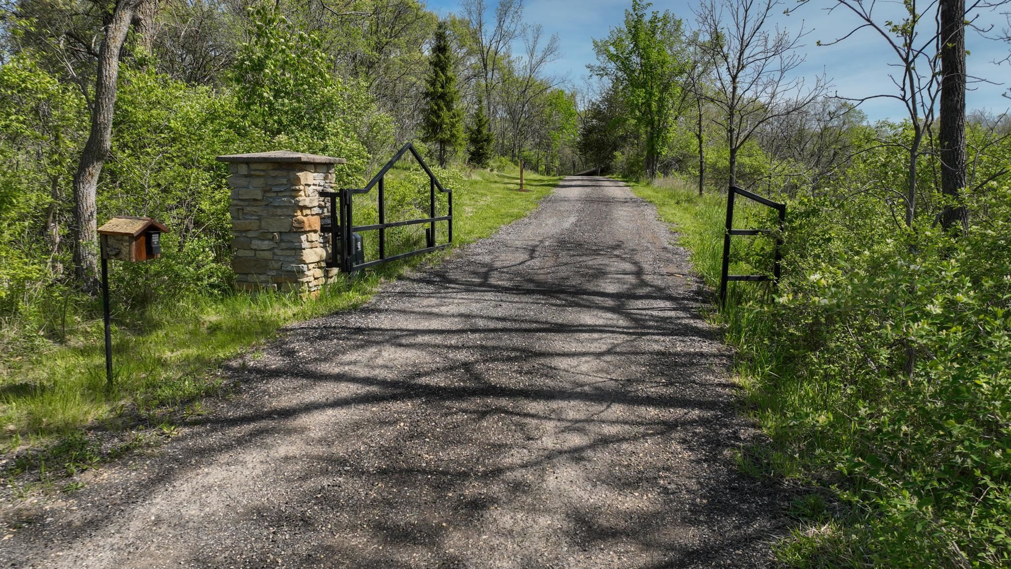W9478 White Oak Road