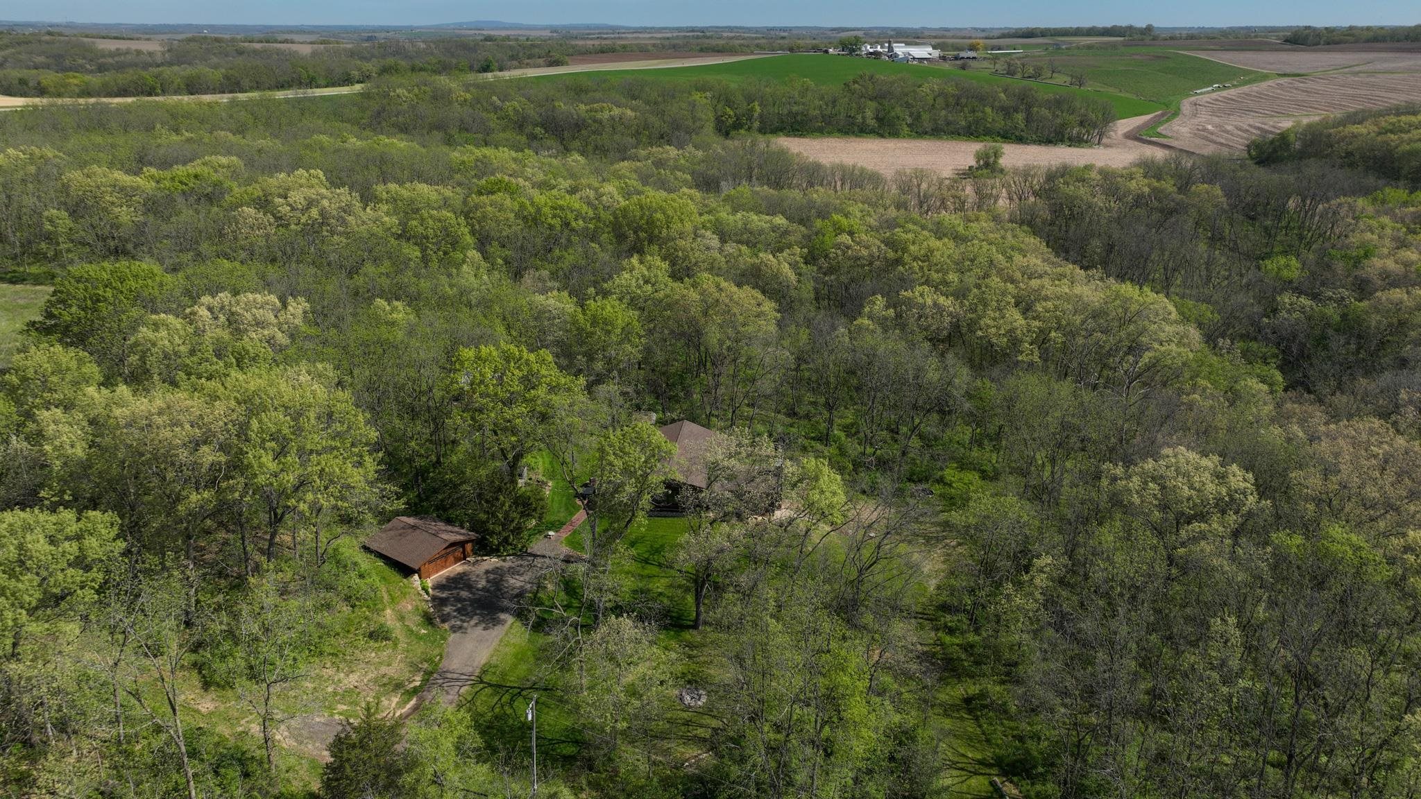 W9478 White Oak Road
