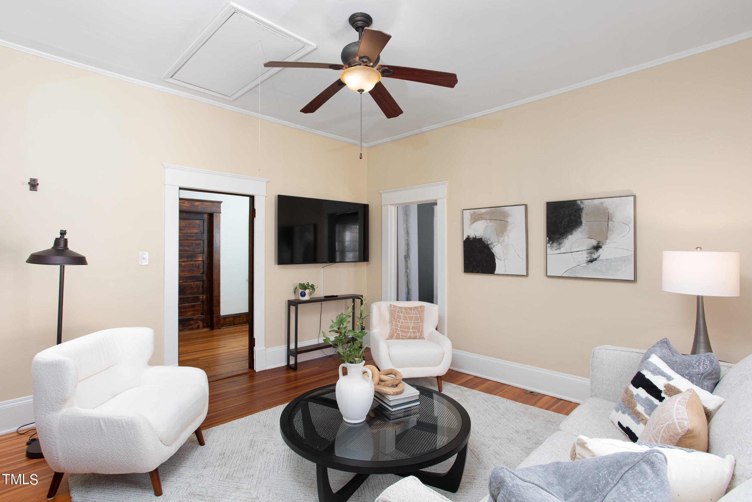 2106 Chapel Hill Road